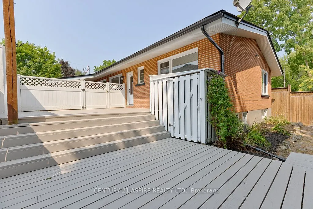 249 Peter Street