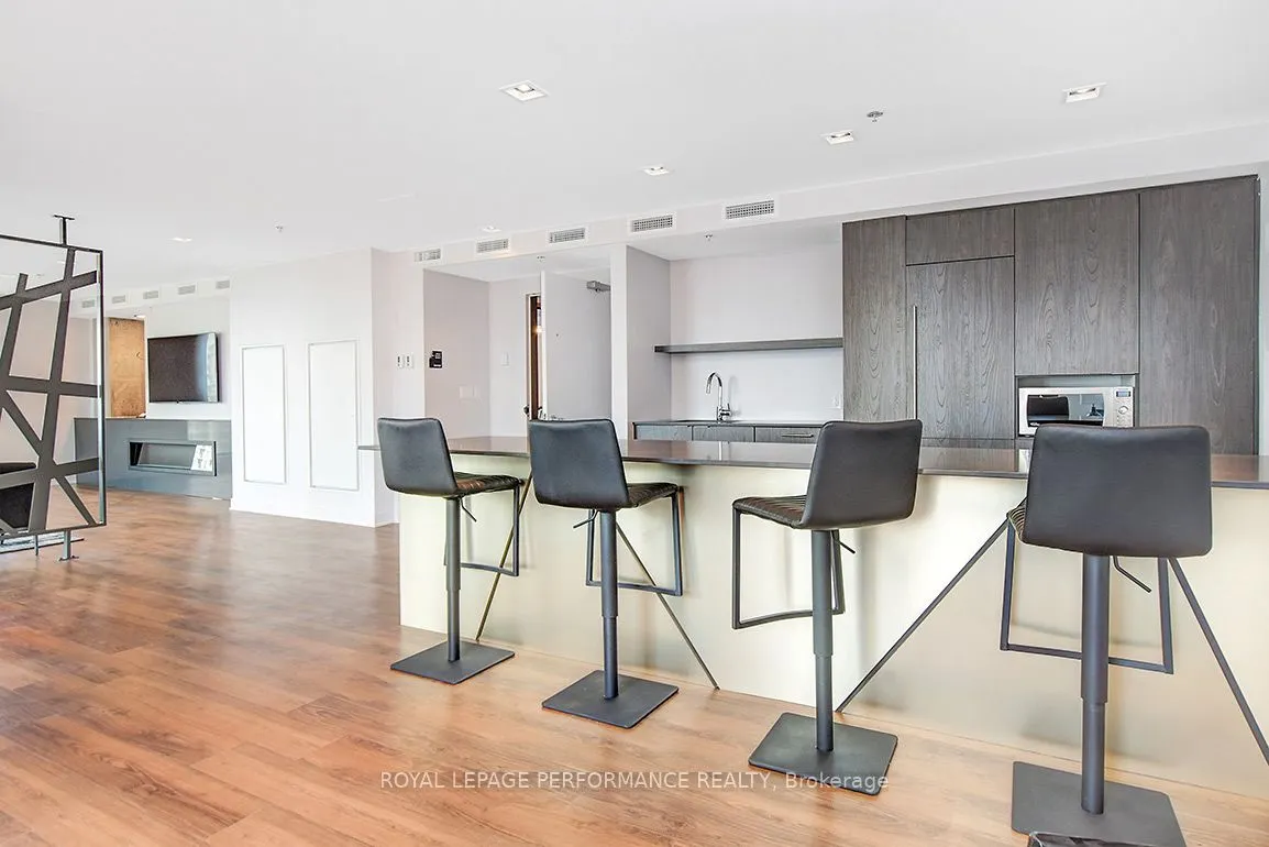20 Daly Avenue, #2209