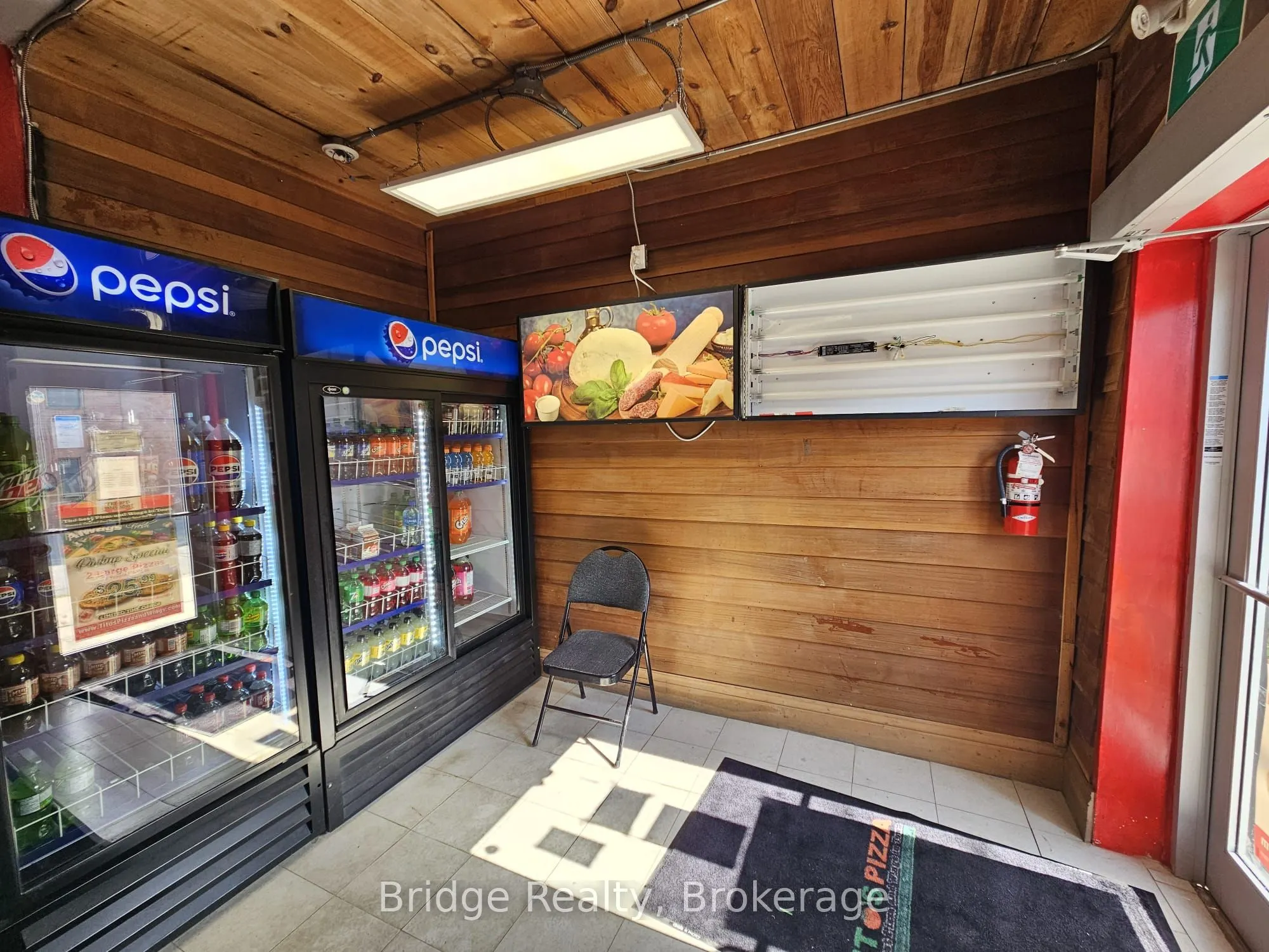 51 King Street E
