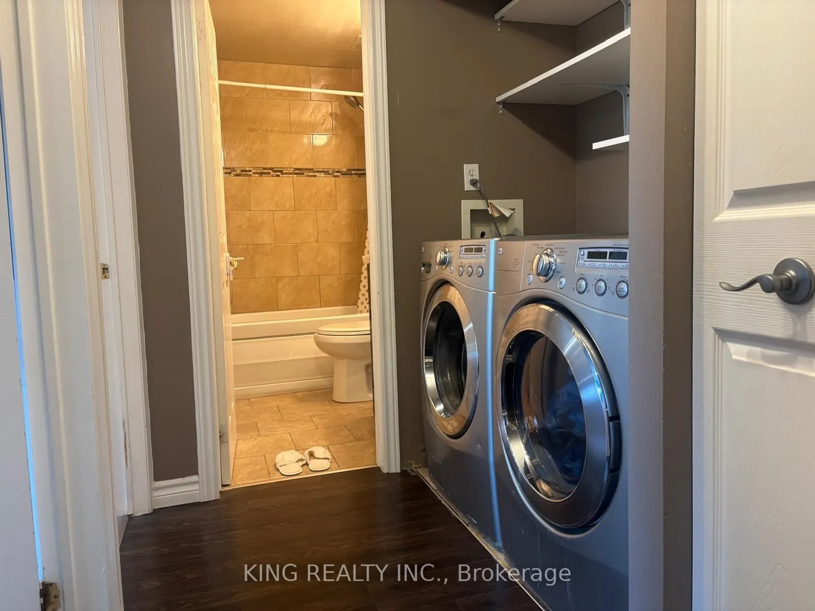 616 Grey Street, #19