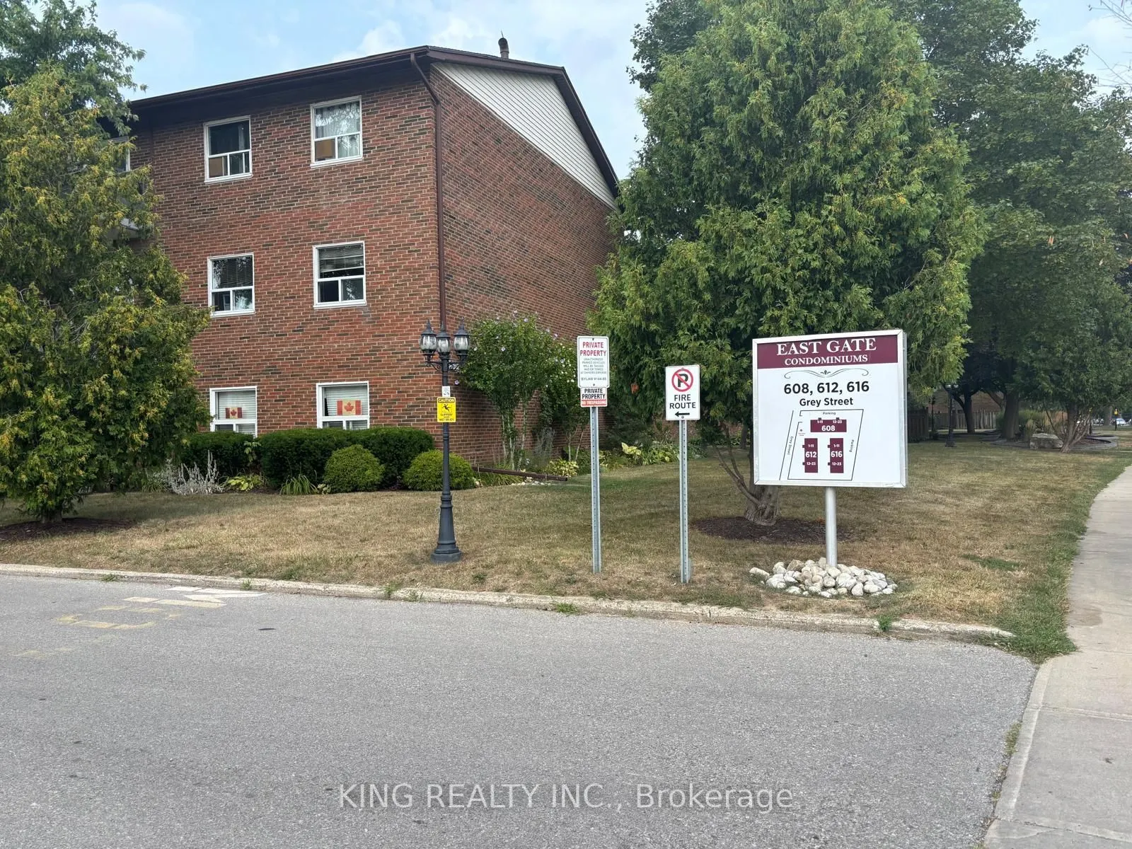 616 Grey Street, #19