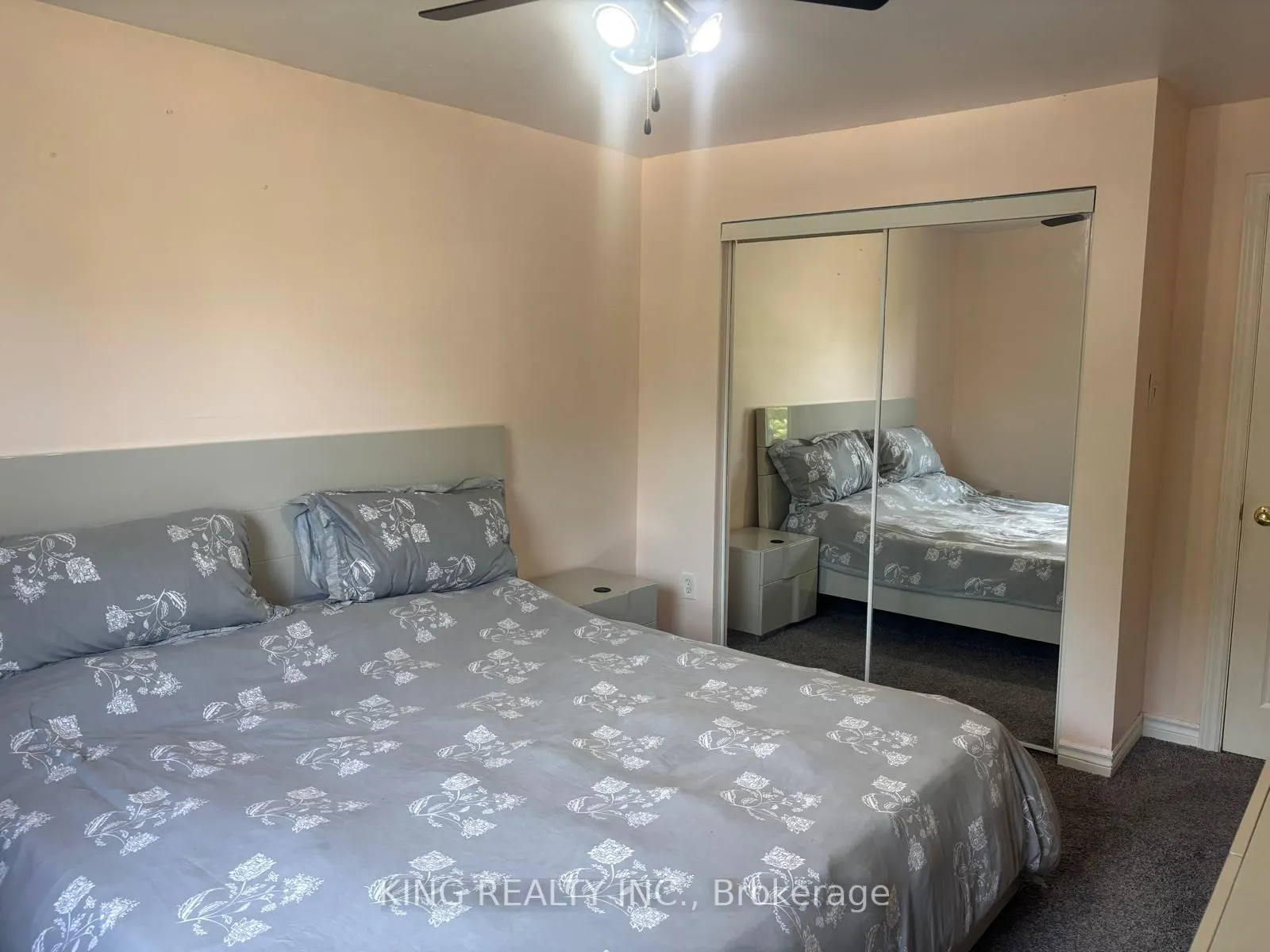 616 Grey Street, #19