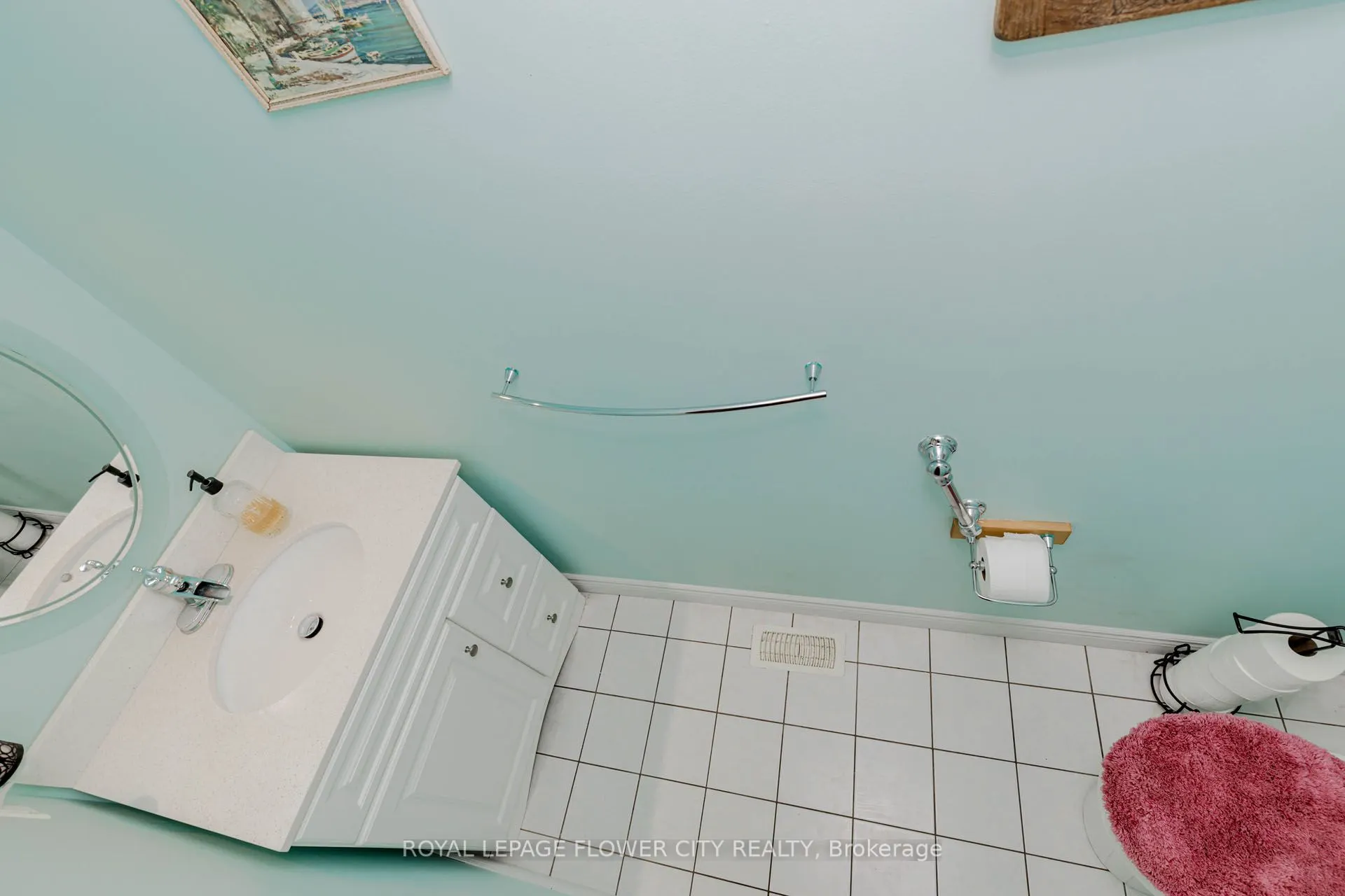 523 Beechwood Drive, #4