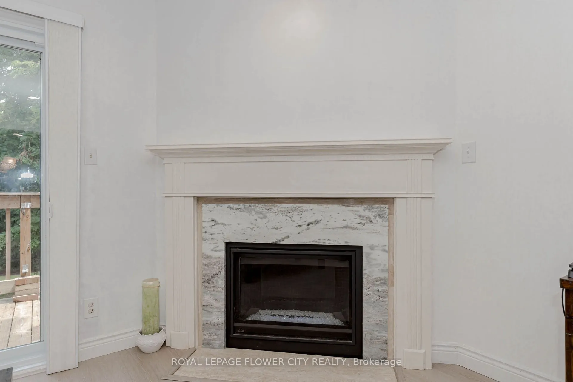 523 Beechwood Drive, #4