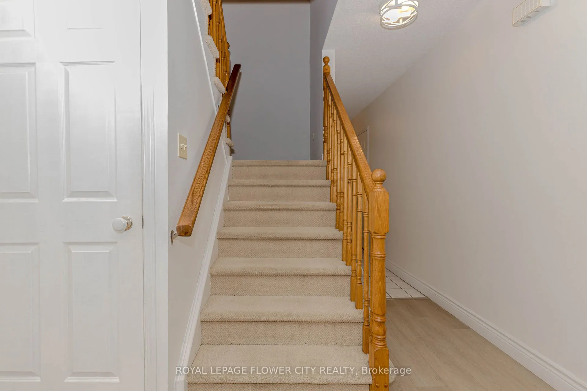 523 Beechwood Drive, #4