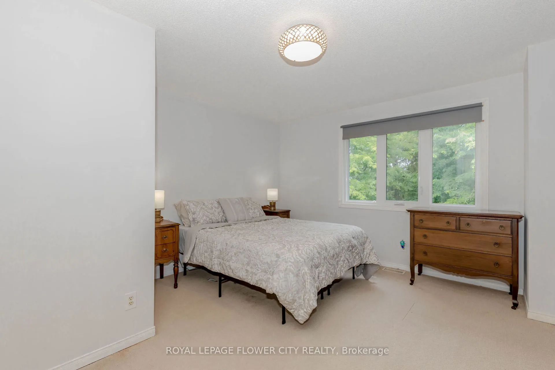 523 Beechwood Drive, #4
