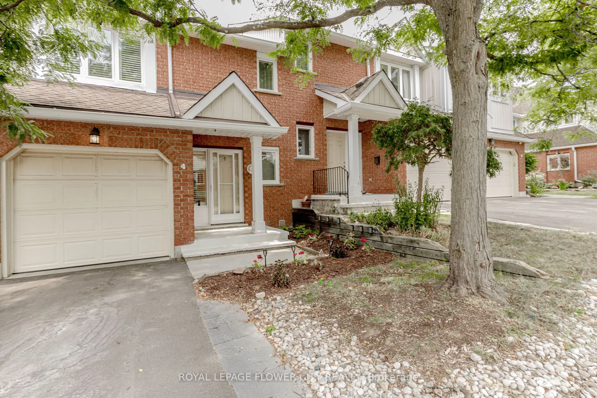 523 Beechwood Drive, #4