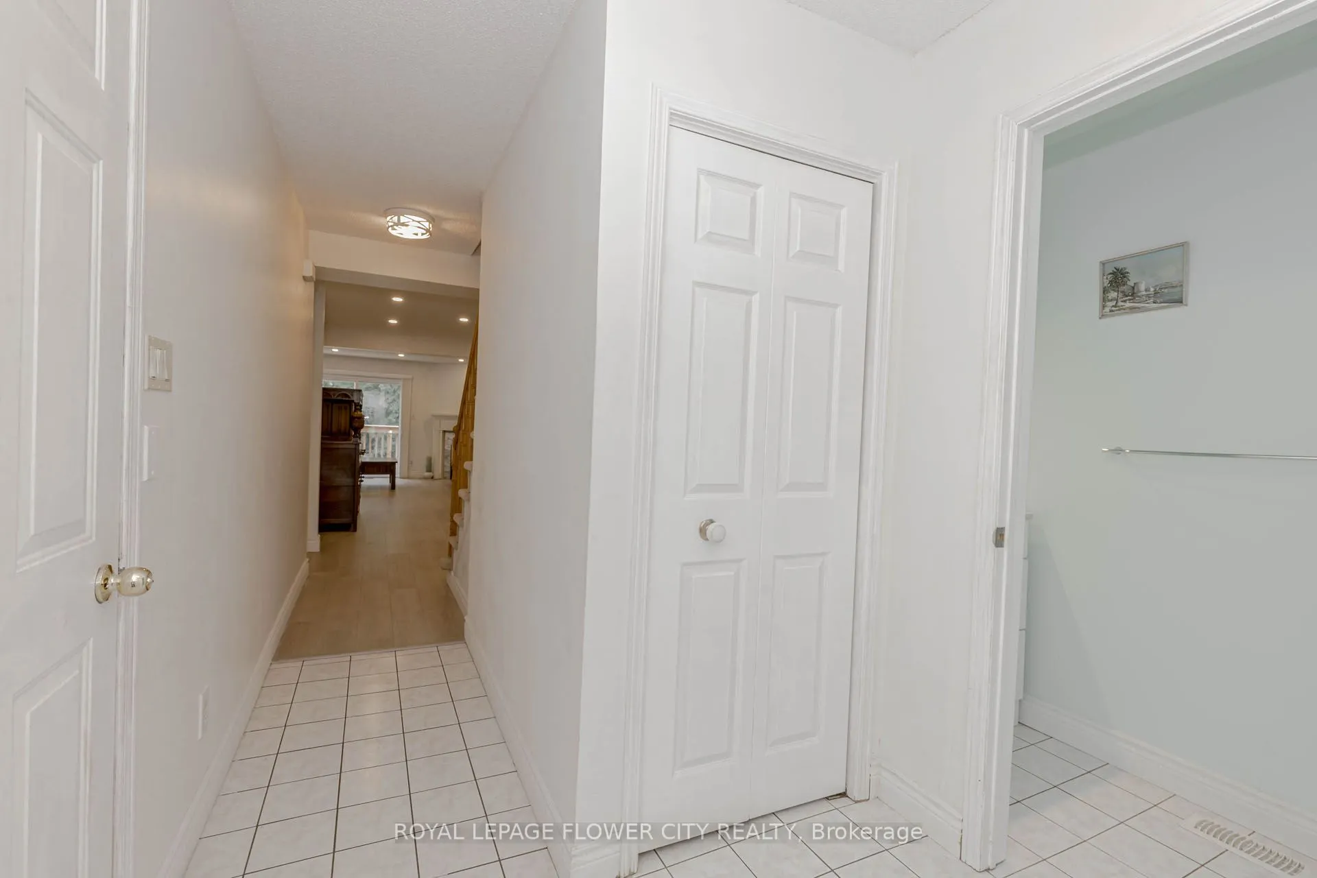 523 Beechwood Drive, #4