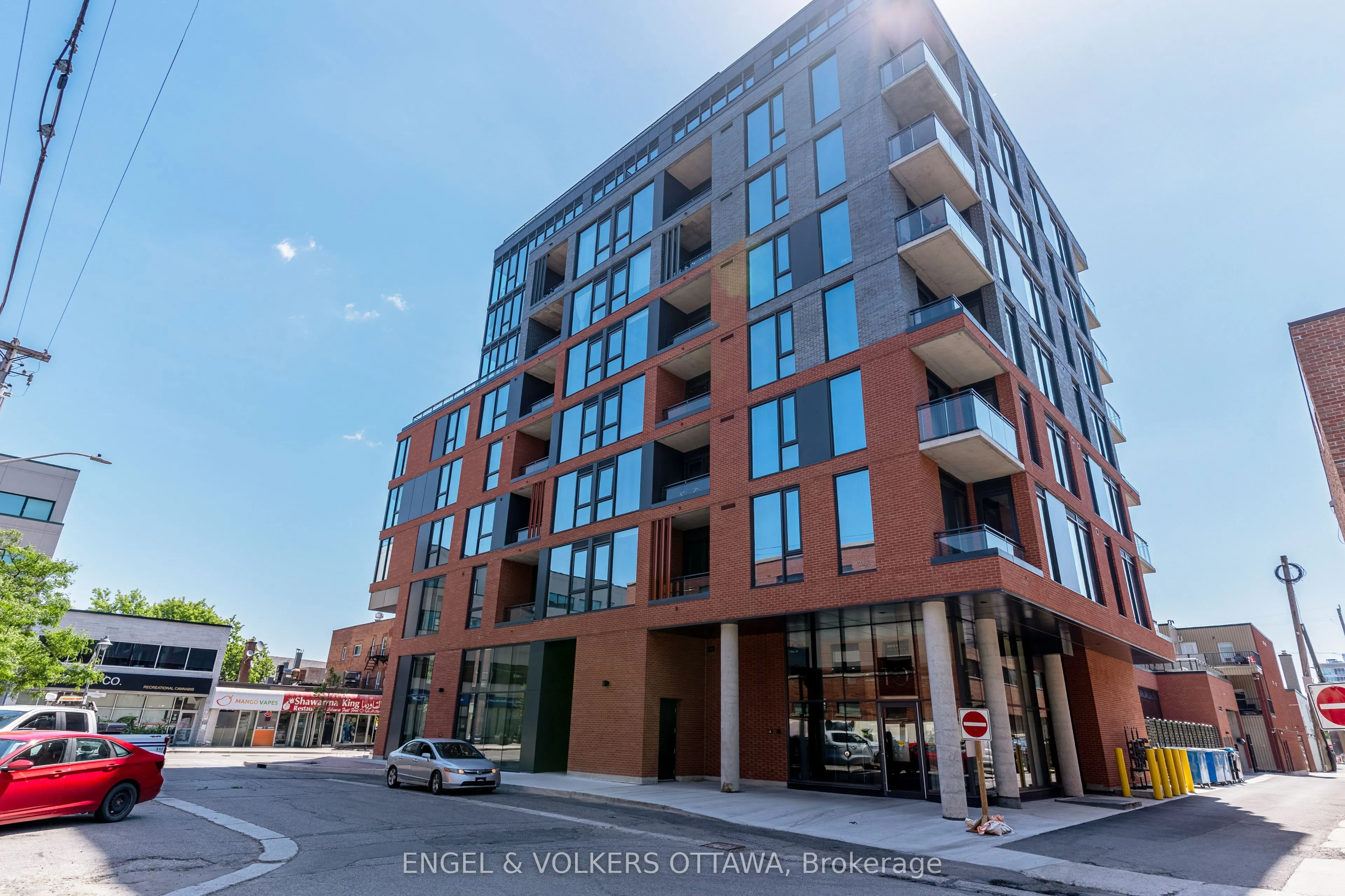10 James Street, #613