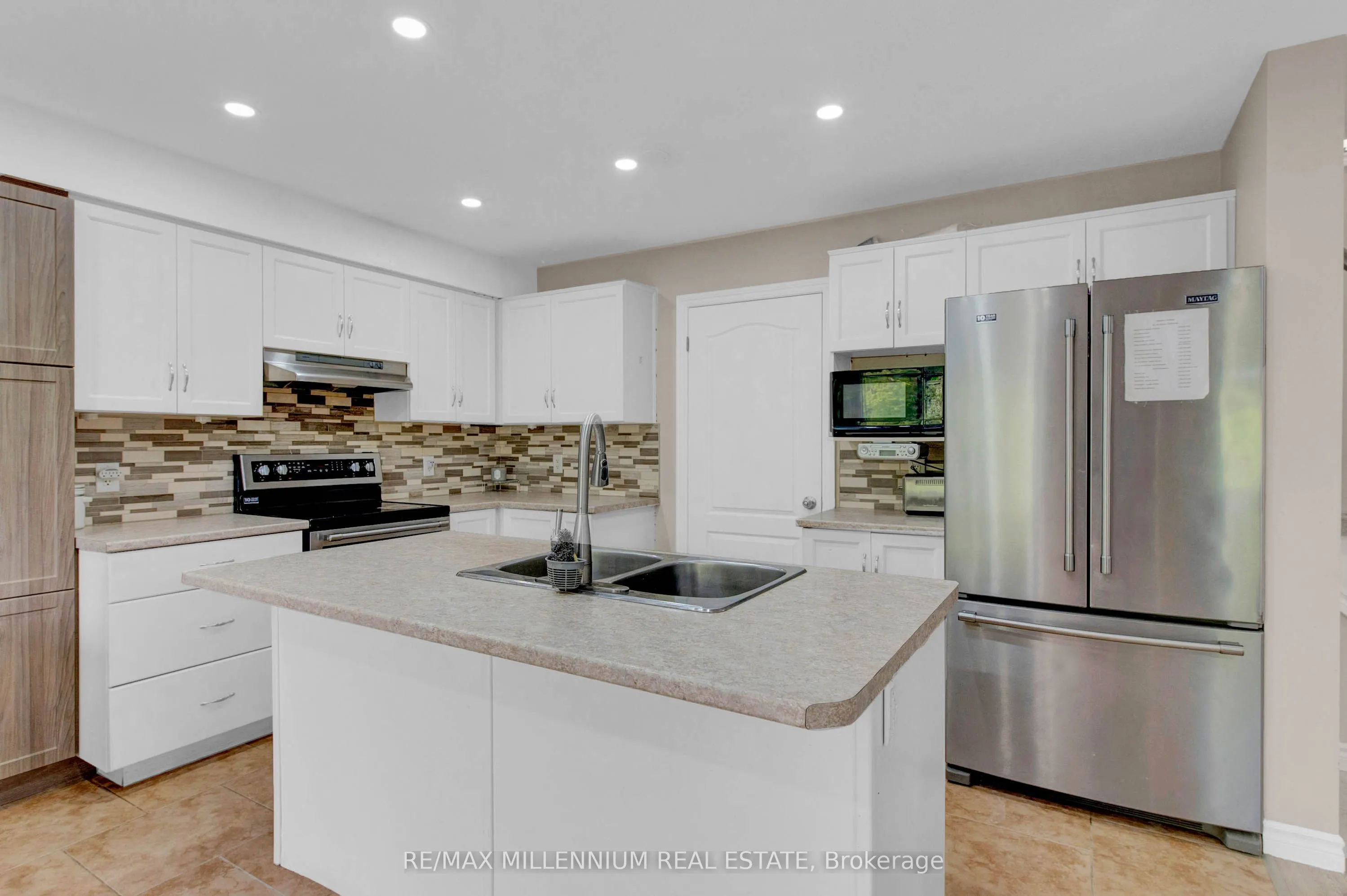 13 Ridgewood Court