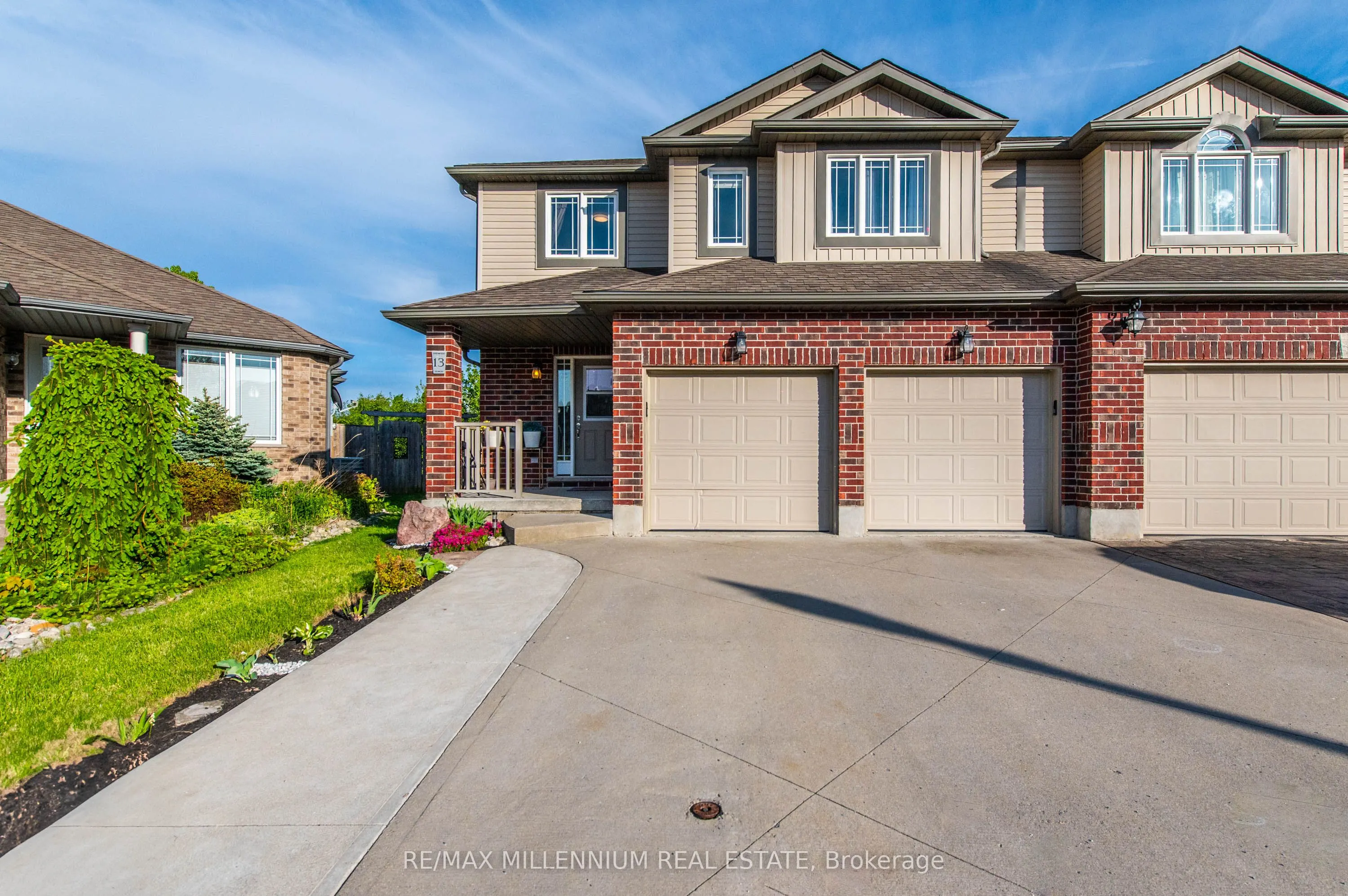 13 Ridgewood Court