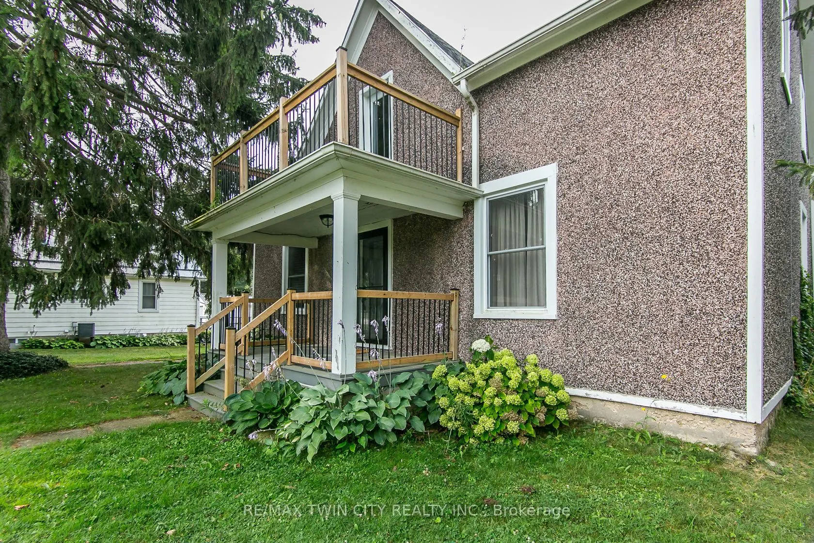 346 Wellington Street