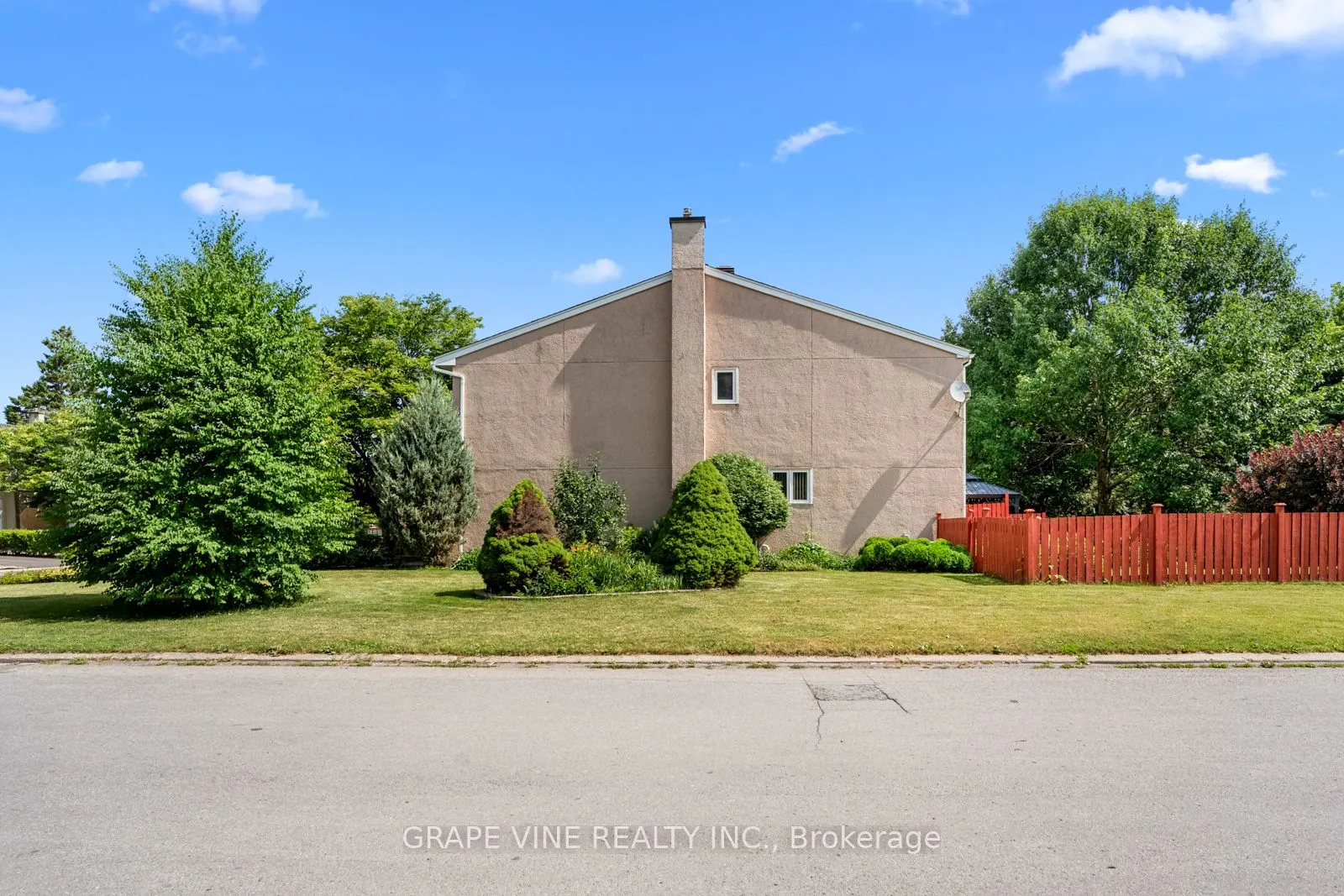 49 Tybalt Crescent