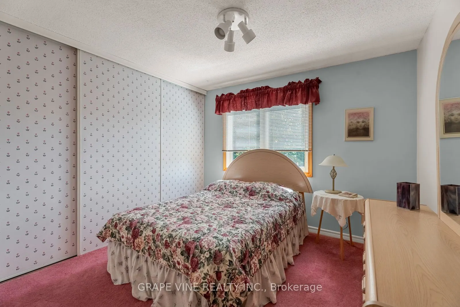 49 Tybalt Crescent