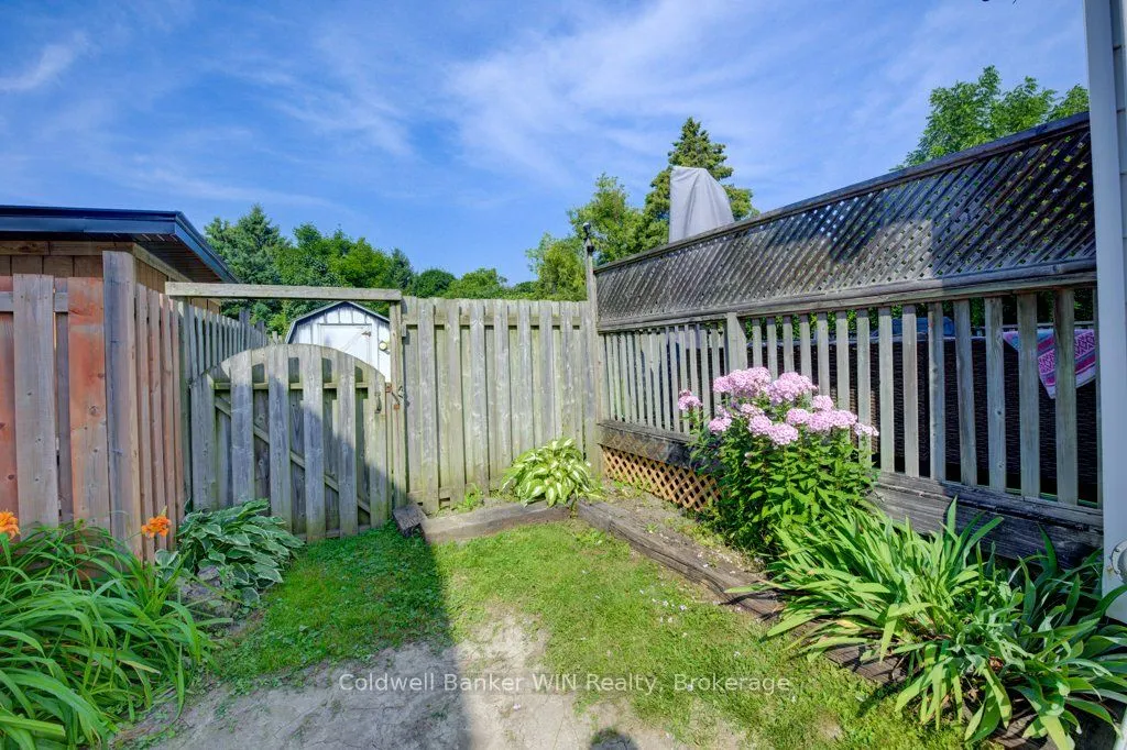 465 John Street