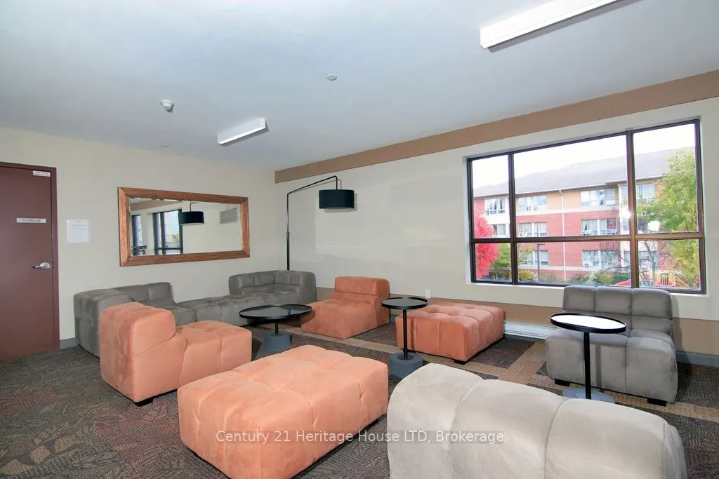 26 Wellington Street, #404