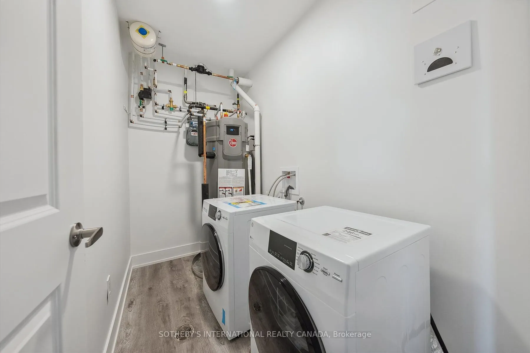 19B West Street N, #308