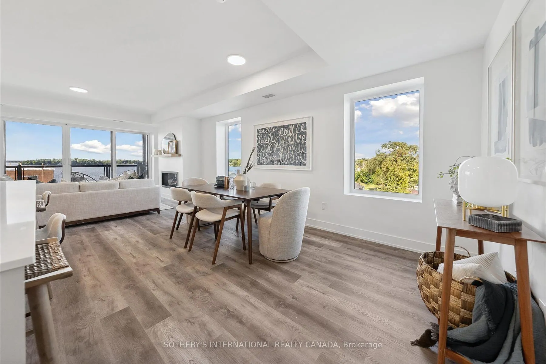 19B West Street N, #308