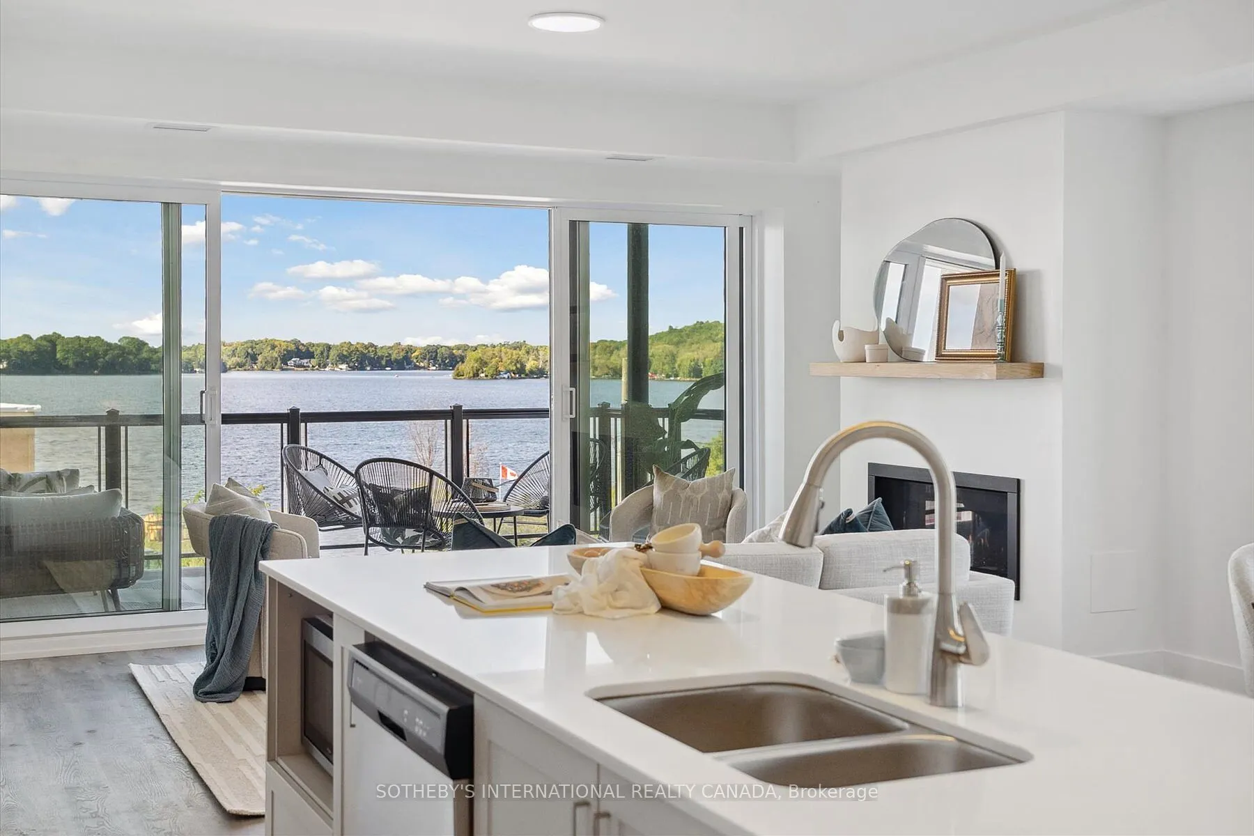 19B West Street N, #308