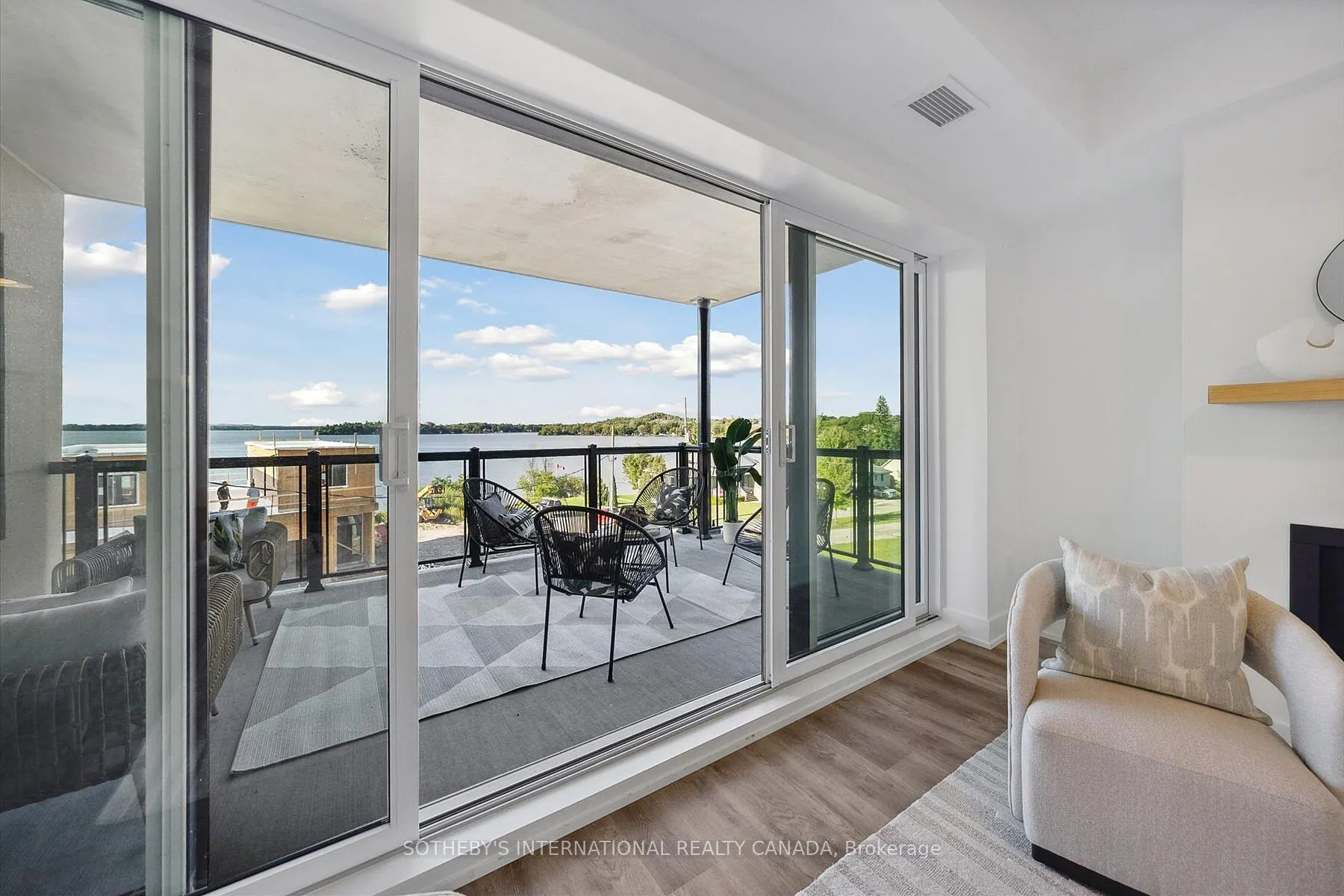 19B West Street N, #308