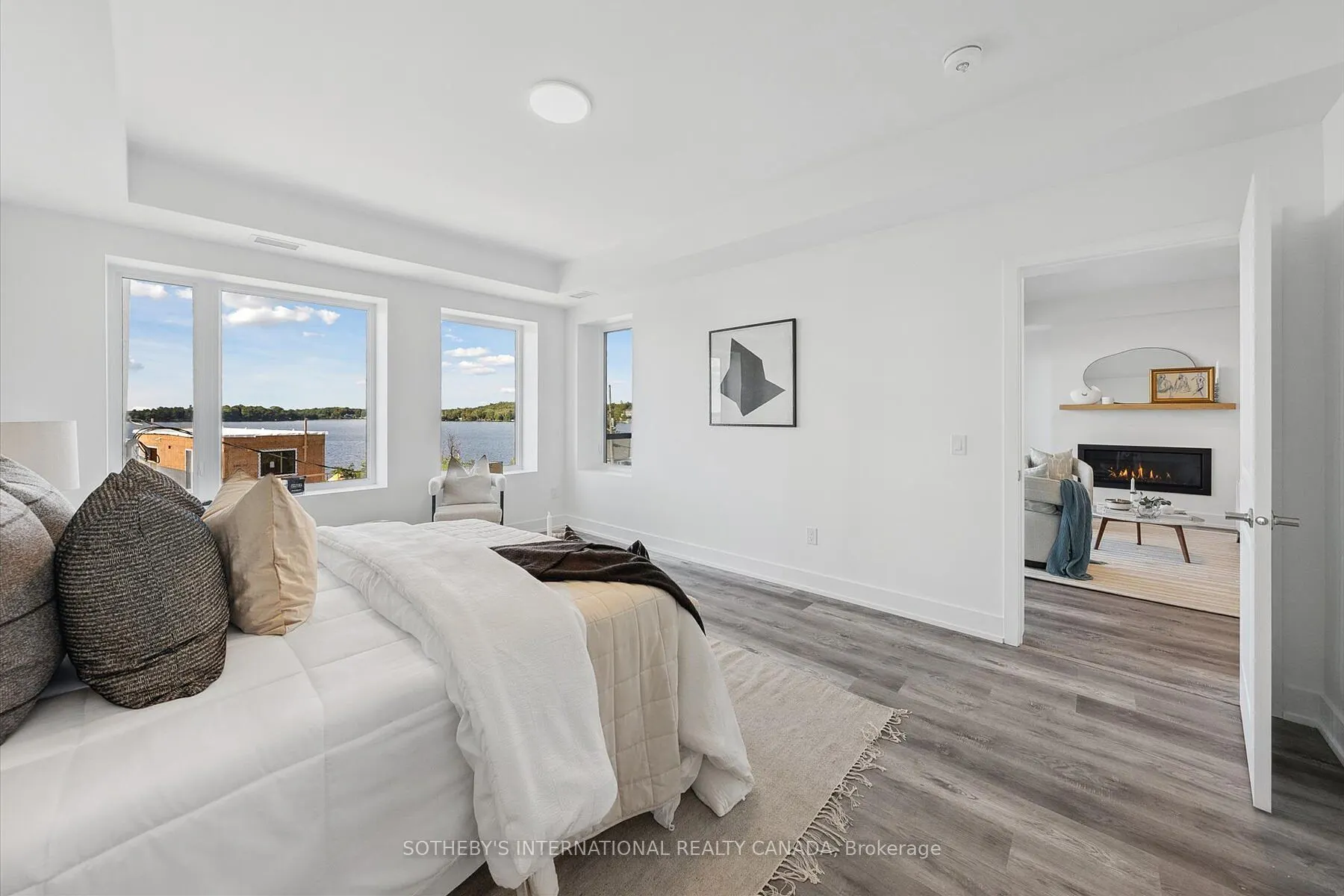 19B West Street N, #308