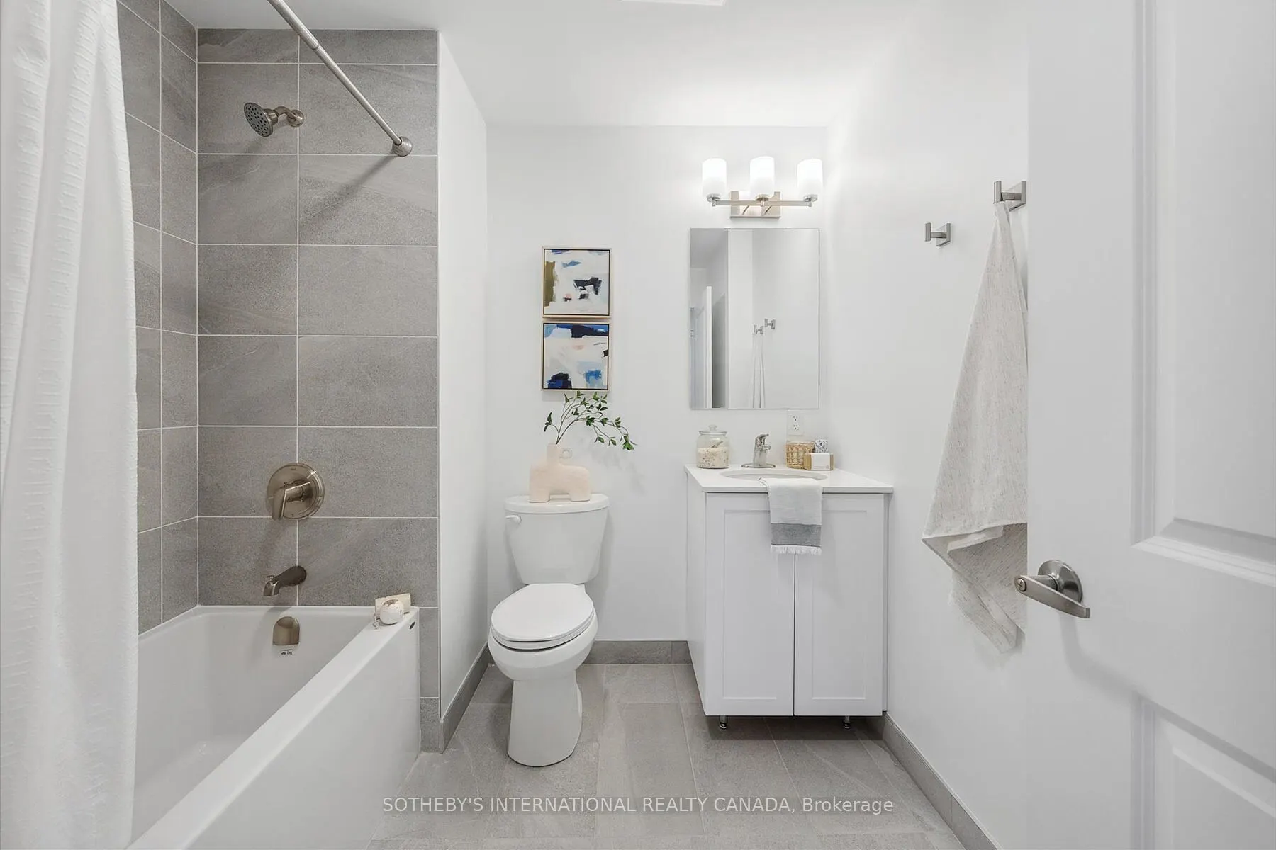 19B West Street N, #308