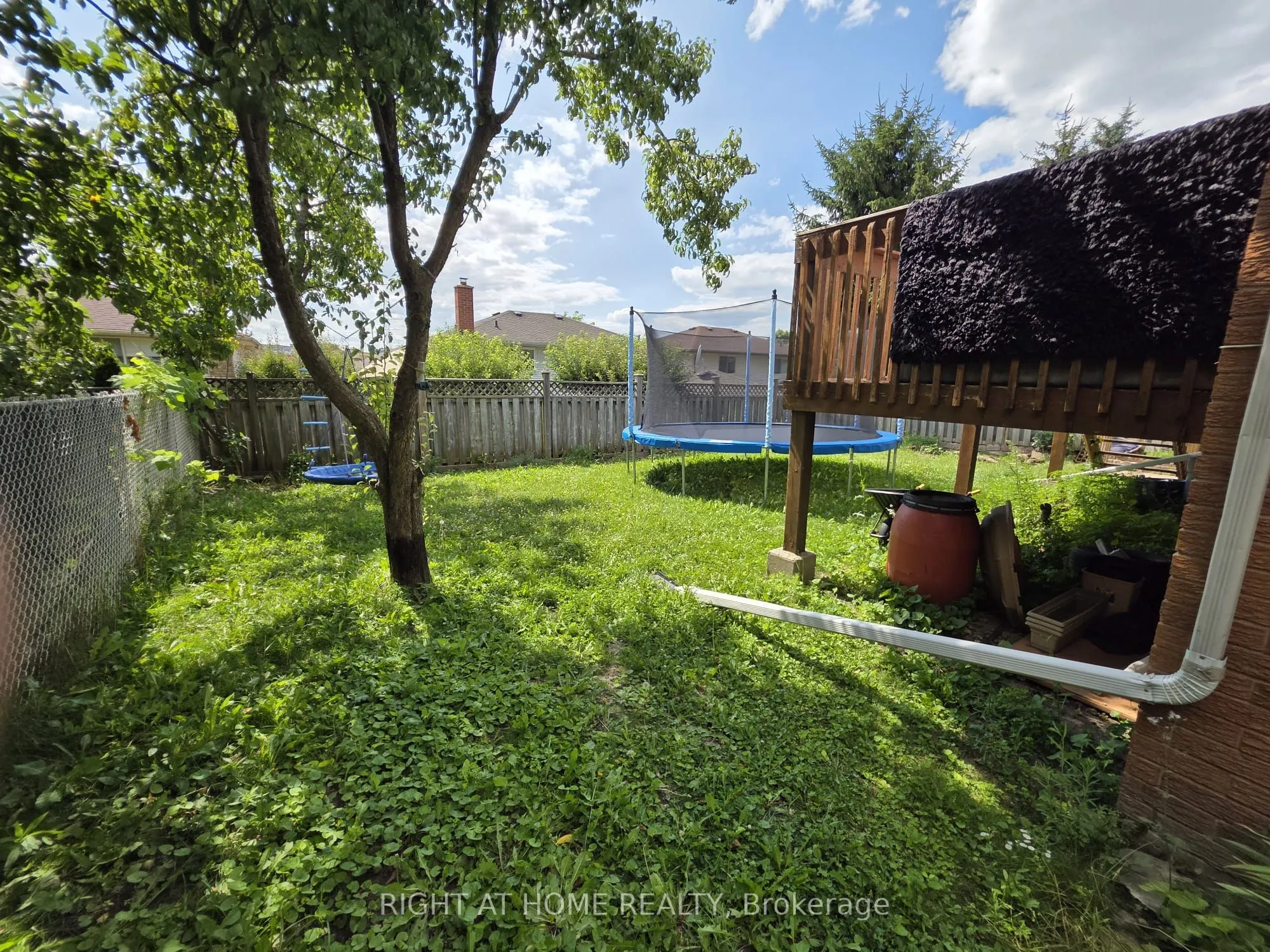 15 Lorilee Crescent