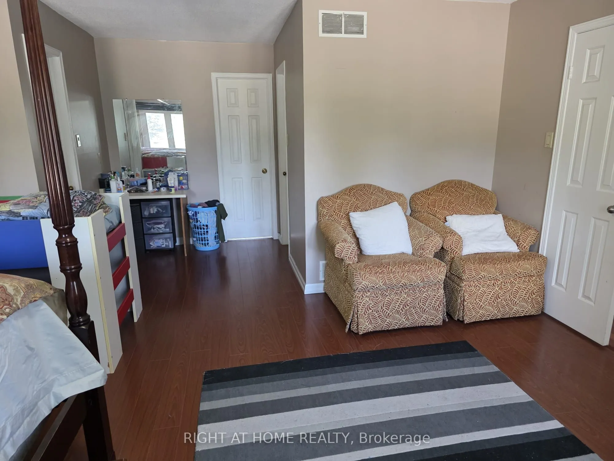 15 Lorilee Crescent