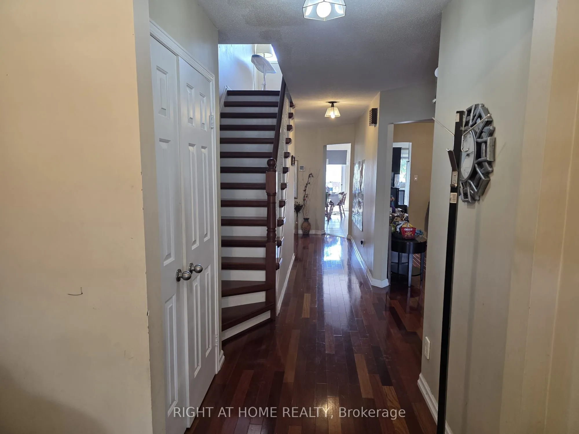 15 Lorilee Crescent
