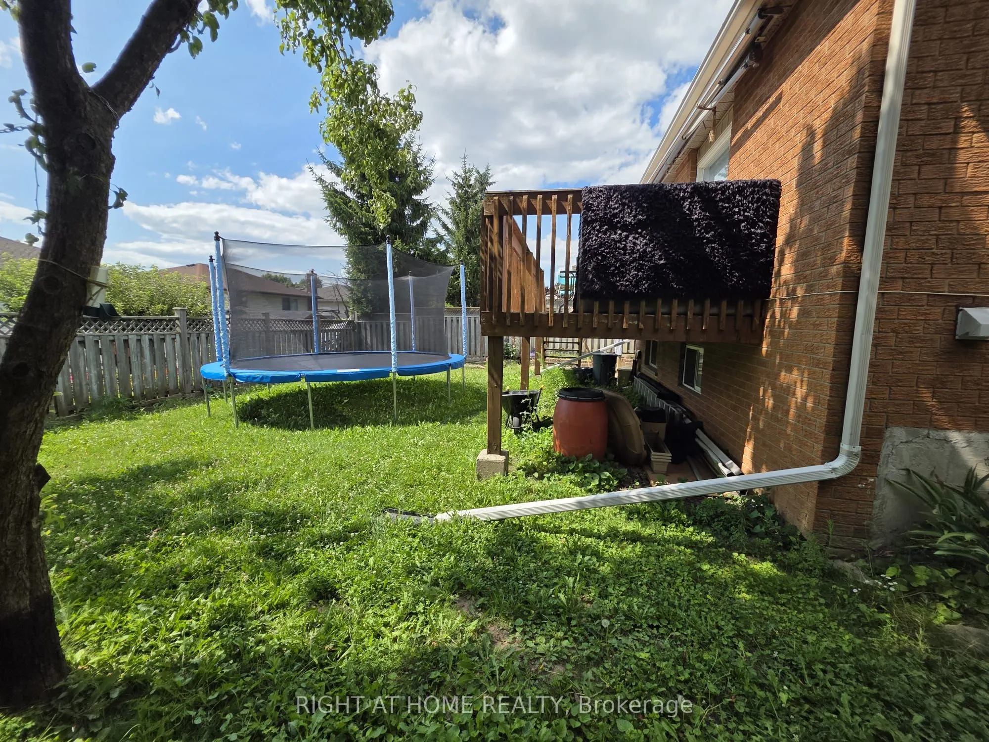 15 Lorilee Crescent