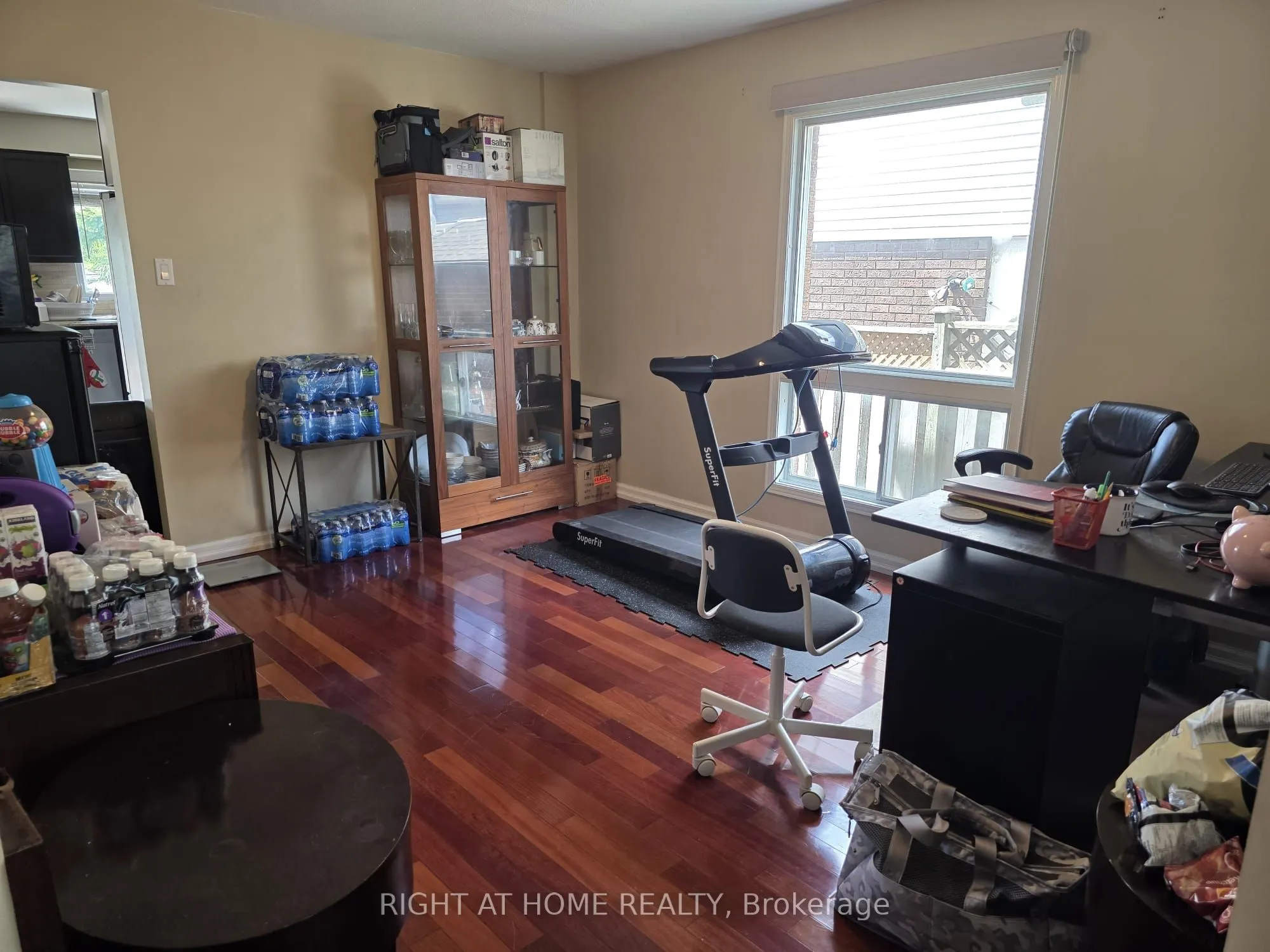 15 Lorilee Crescent