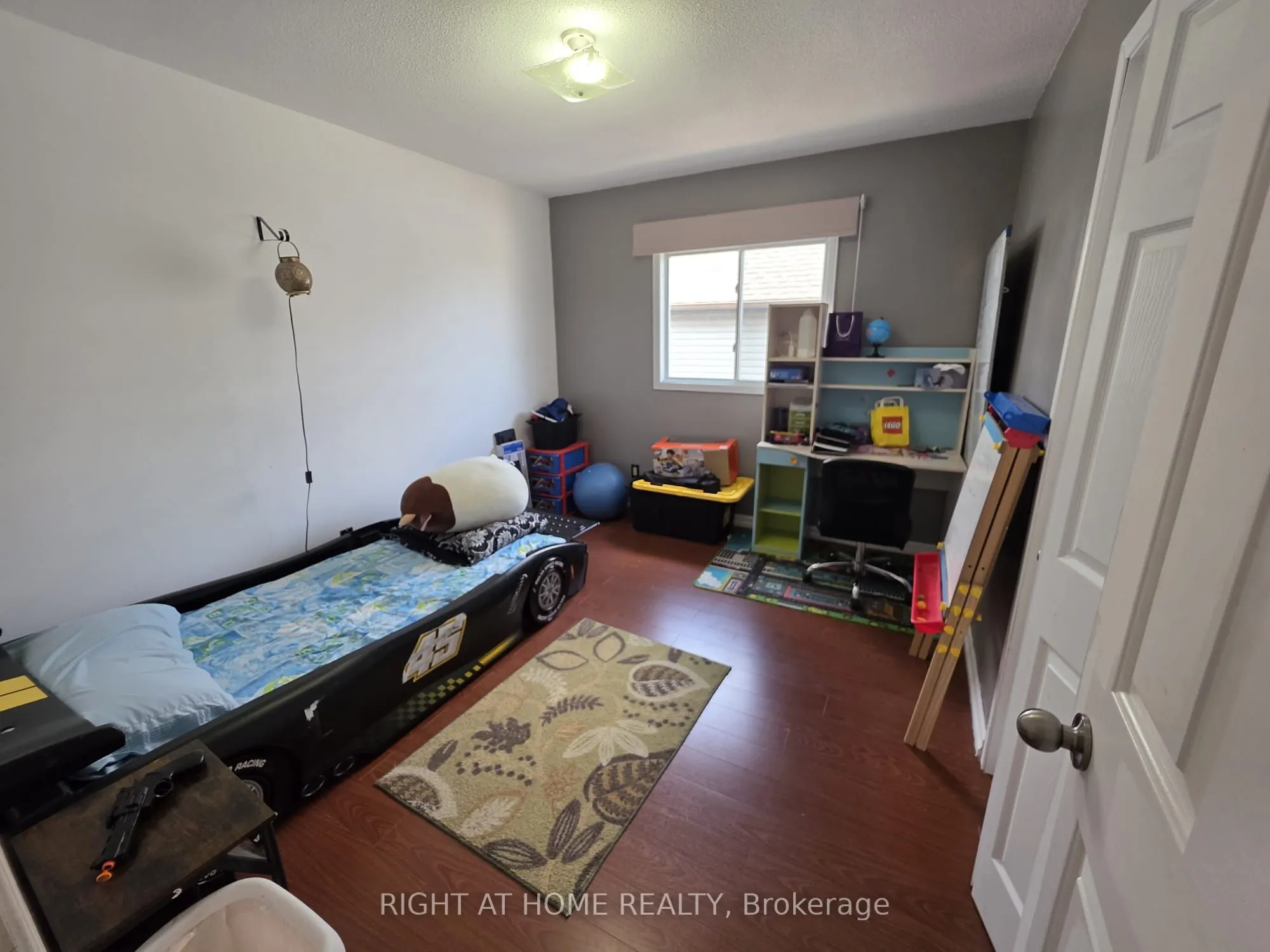 15 Lorilee Crescent