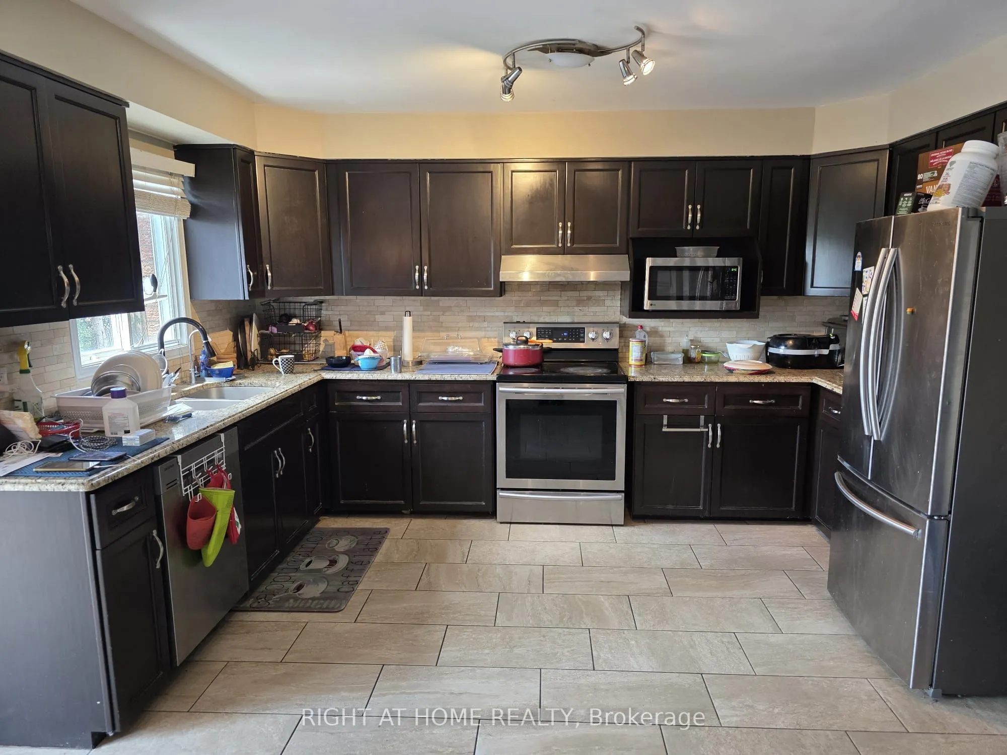 15 Lorilee Crescent
