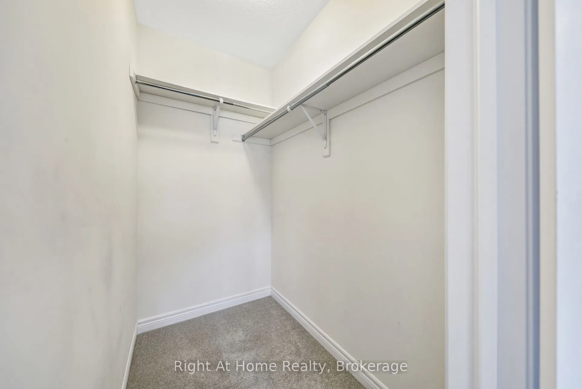 226 Broadacre Drive