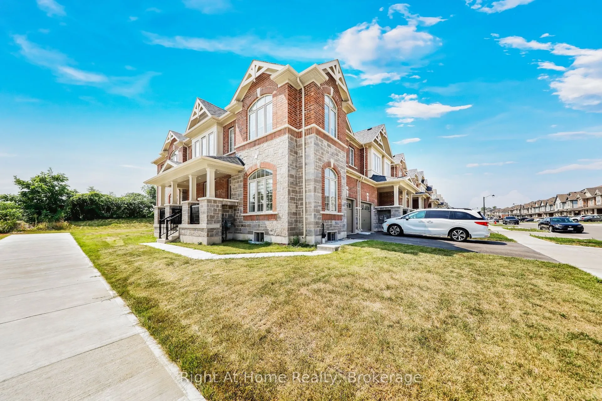 226 Broadacre Drive