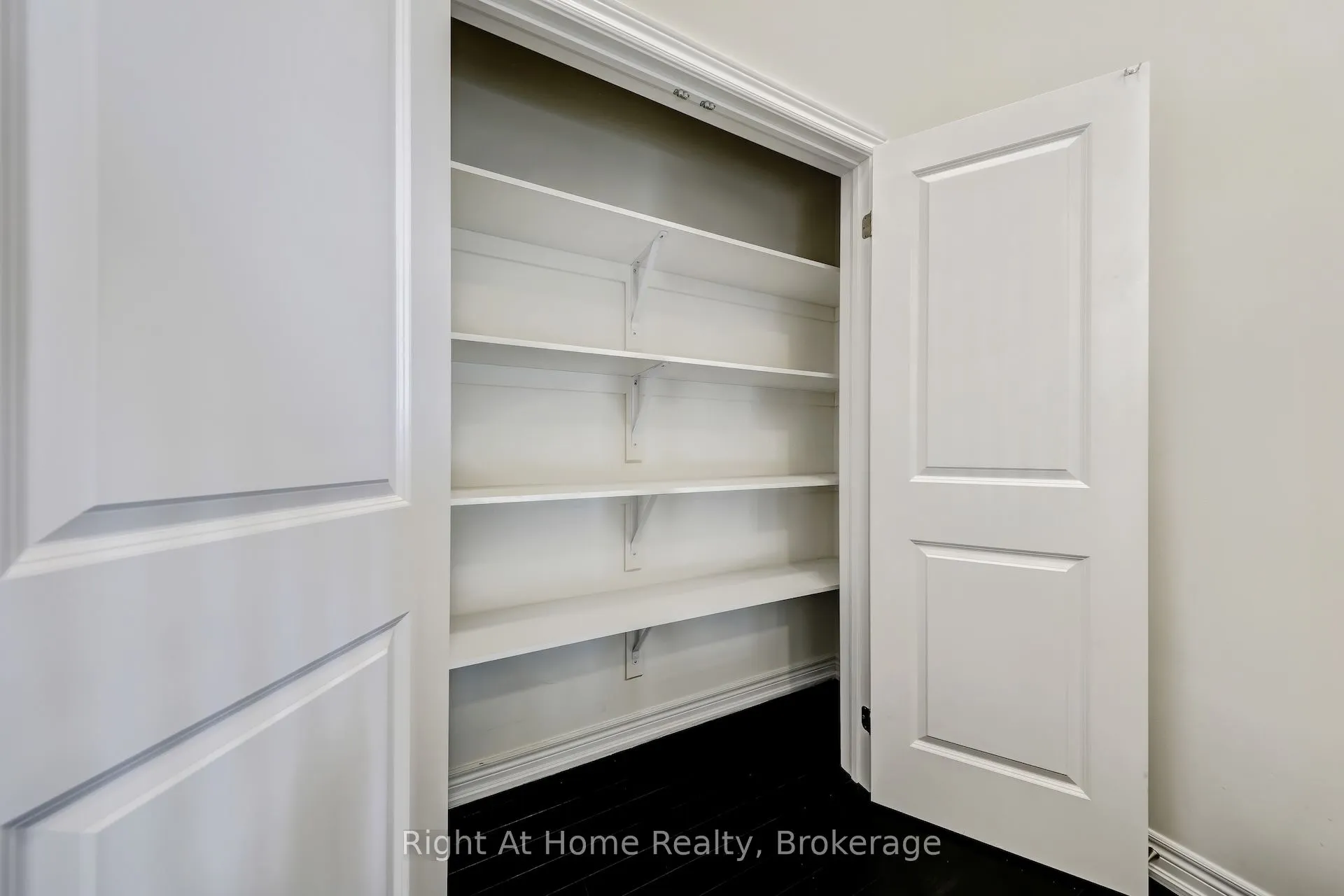 226 Broadacre Drive