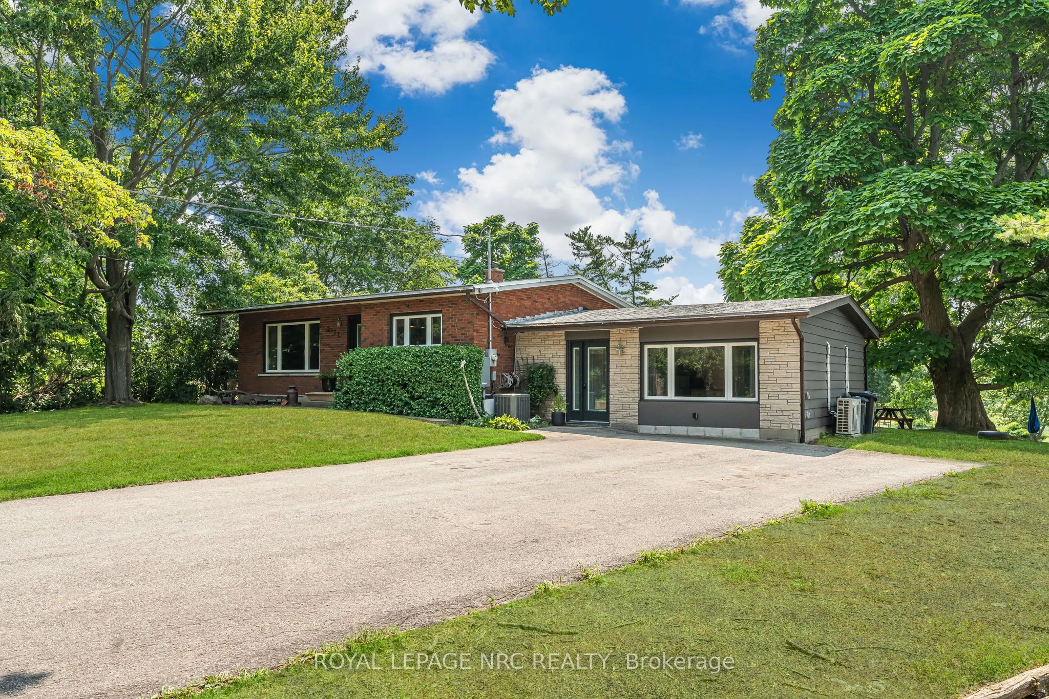 5277 SHERKSTON Road