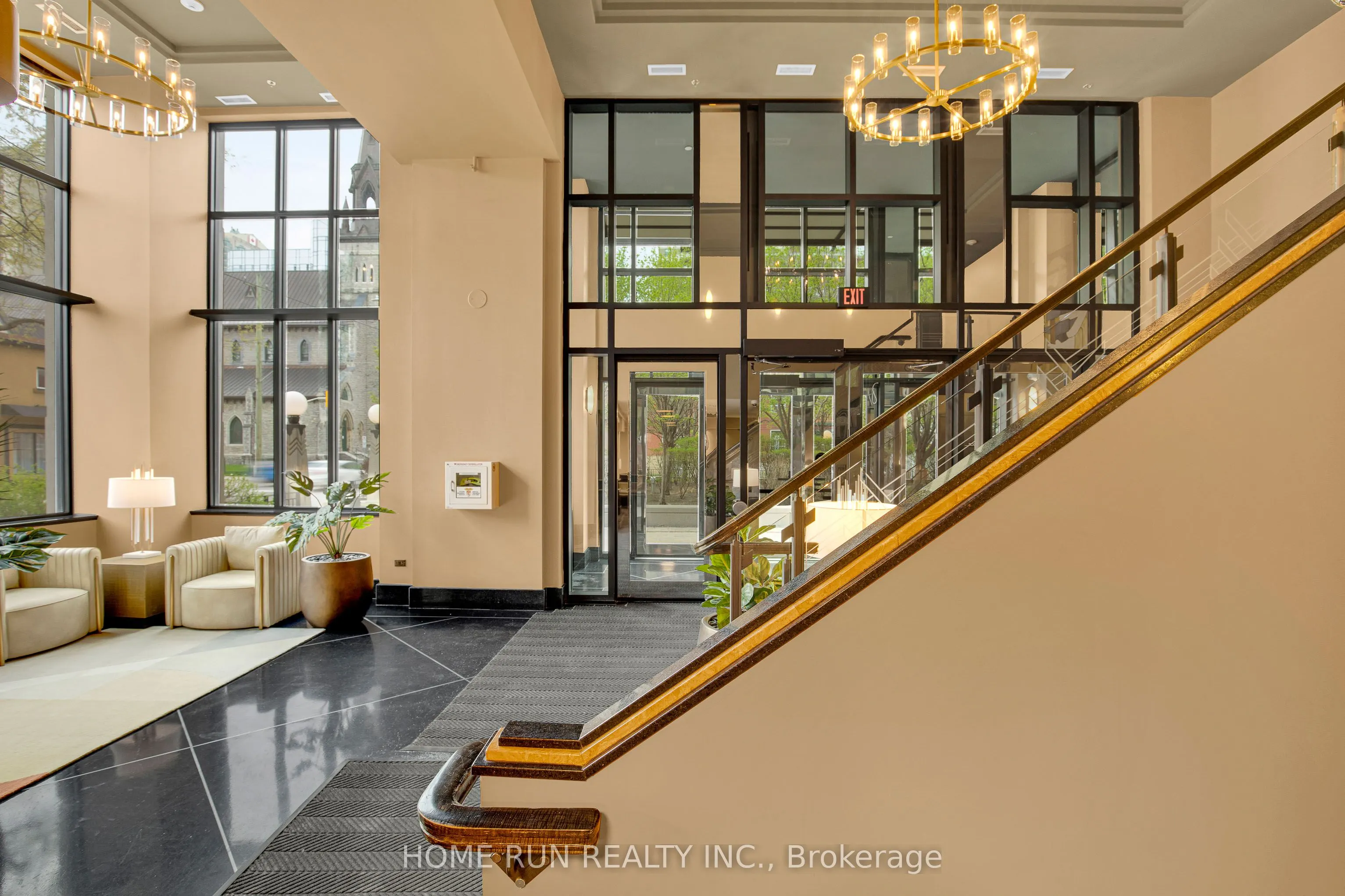 245 Kent Street, #708