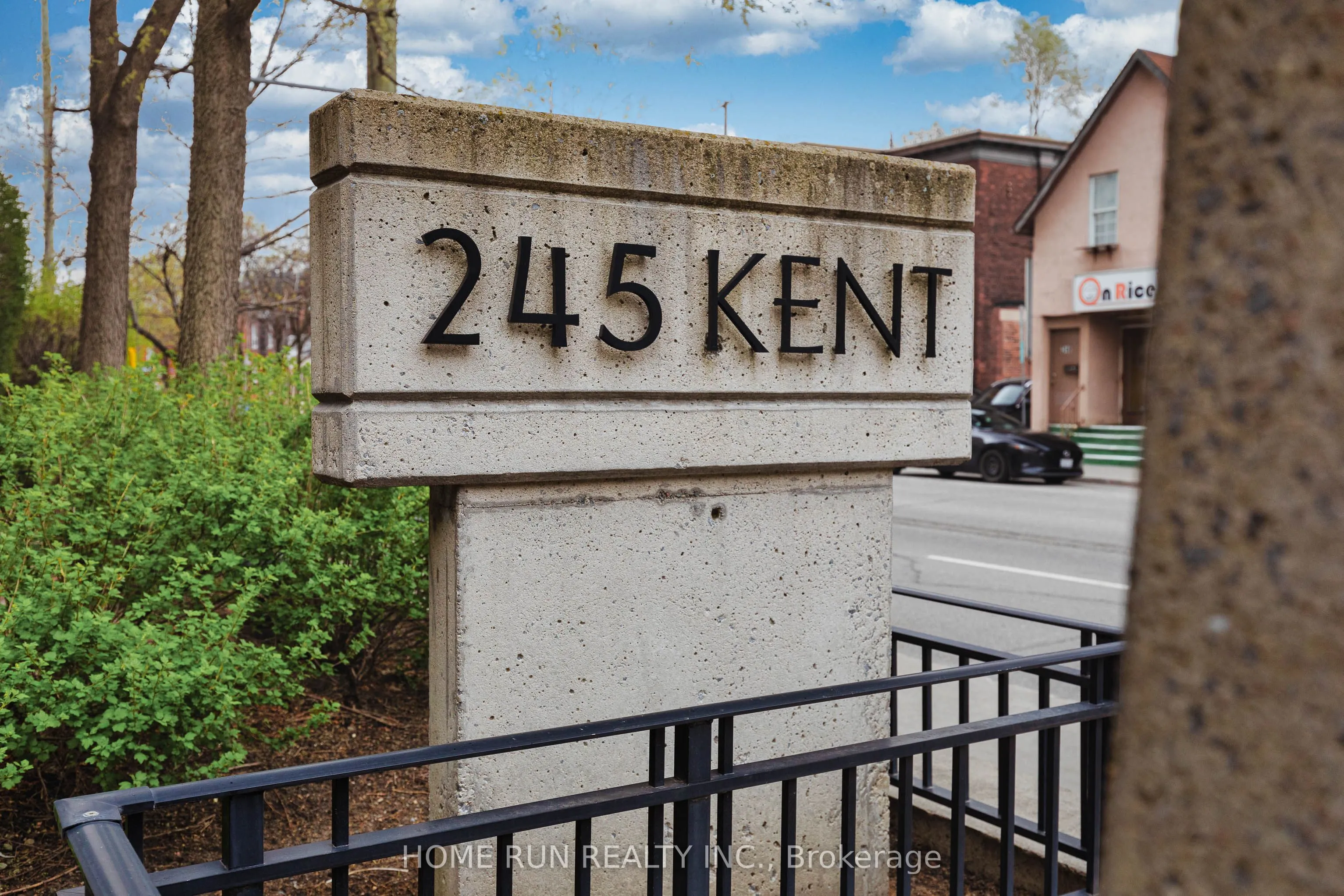 245 Kent Street, #708