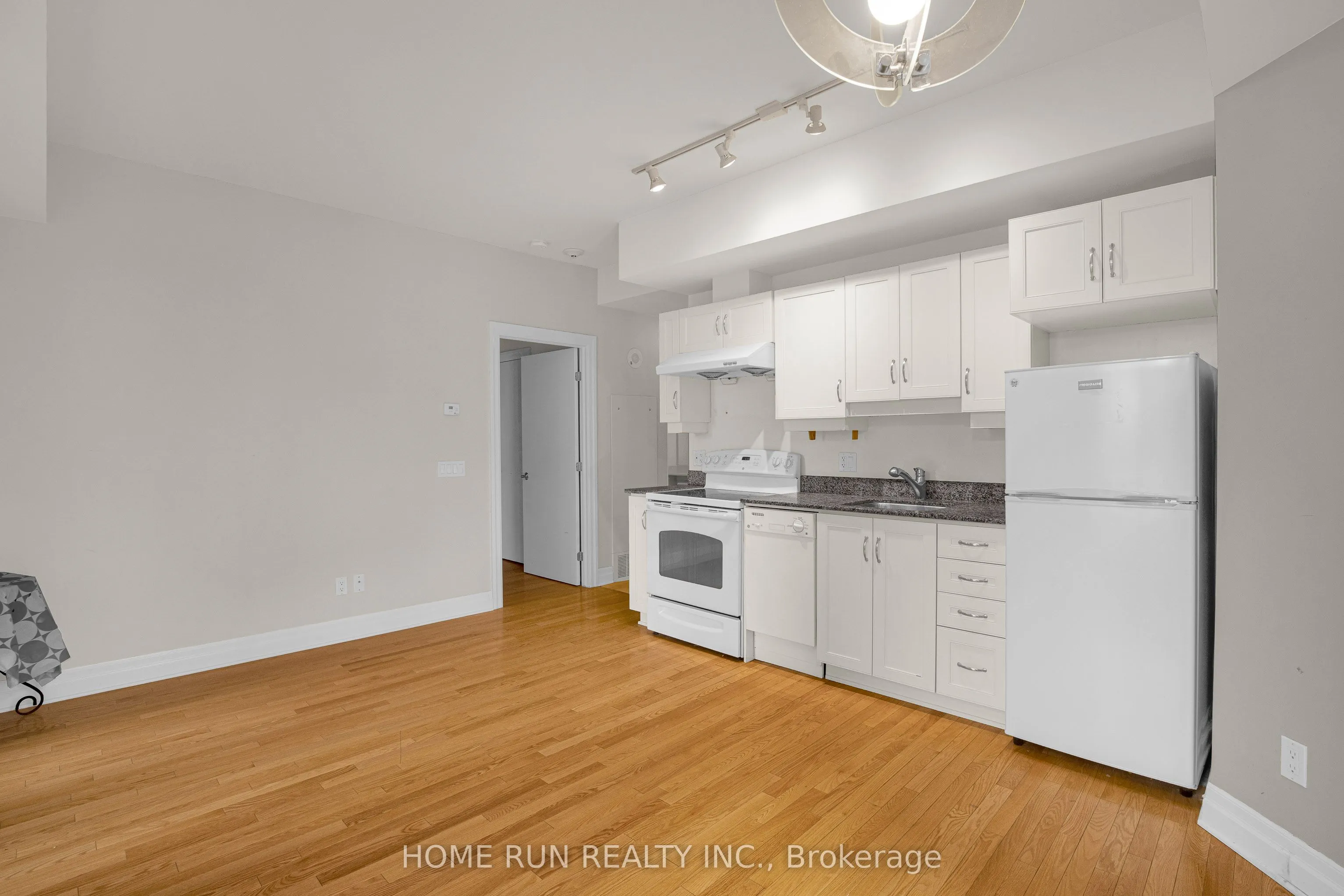 245 Kent Street, #708