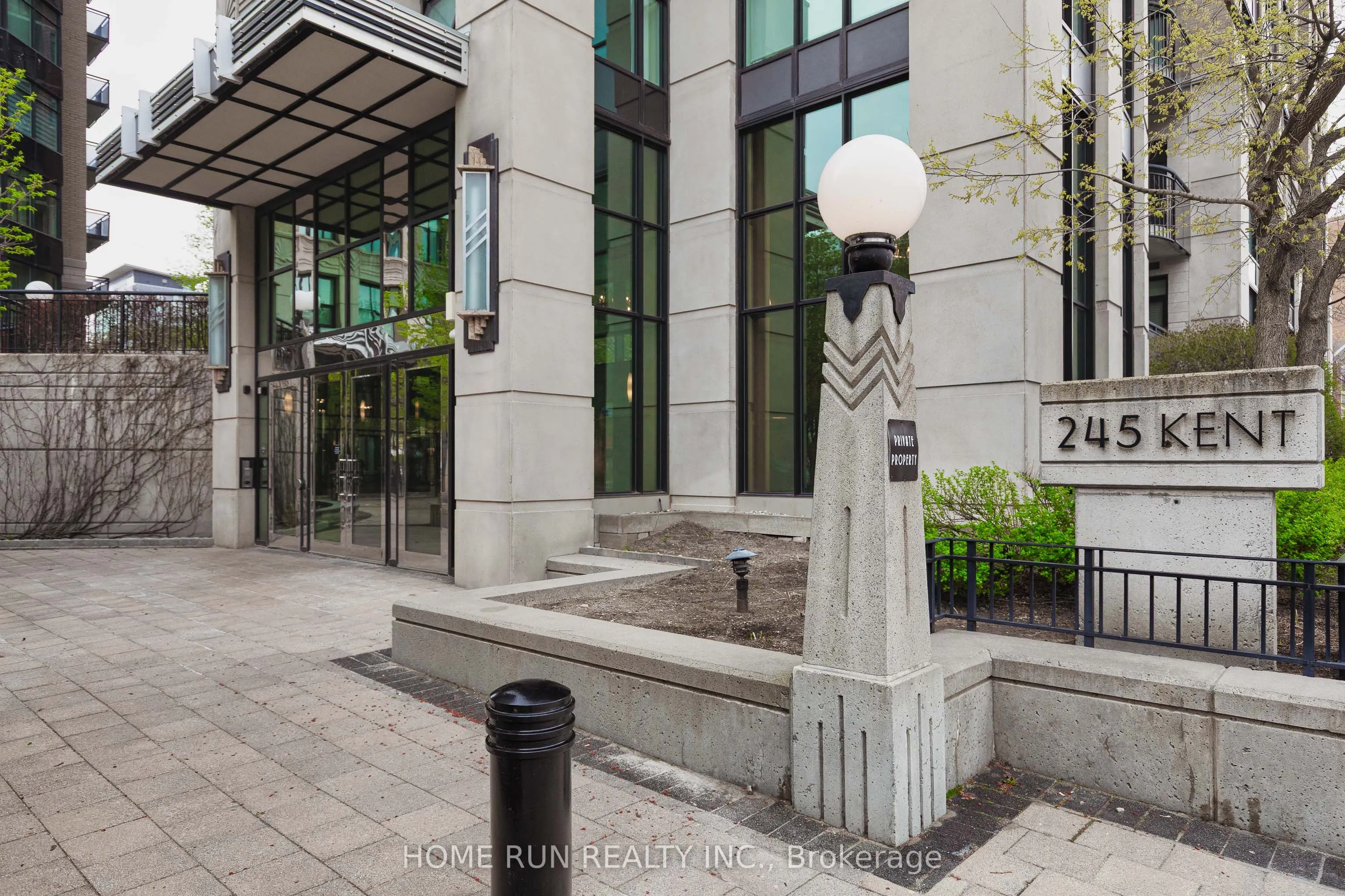 245 Kent Street, #708