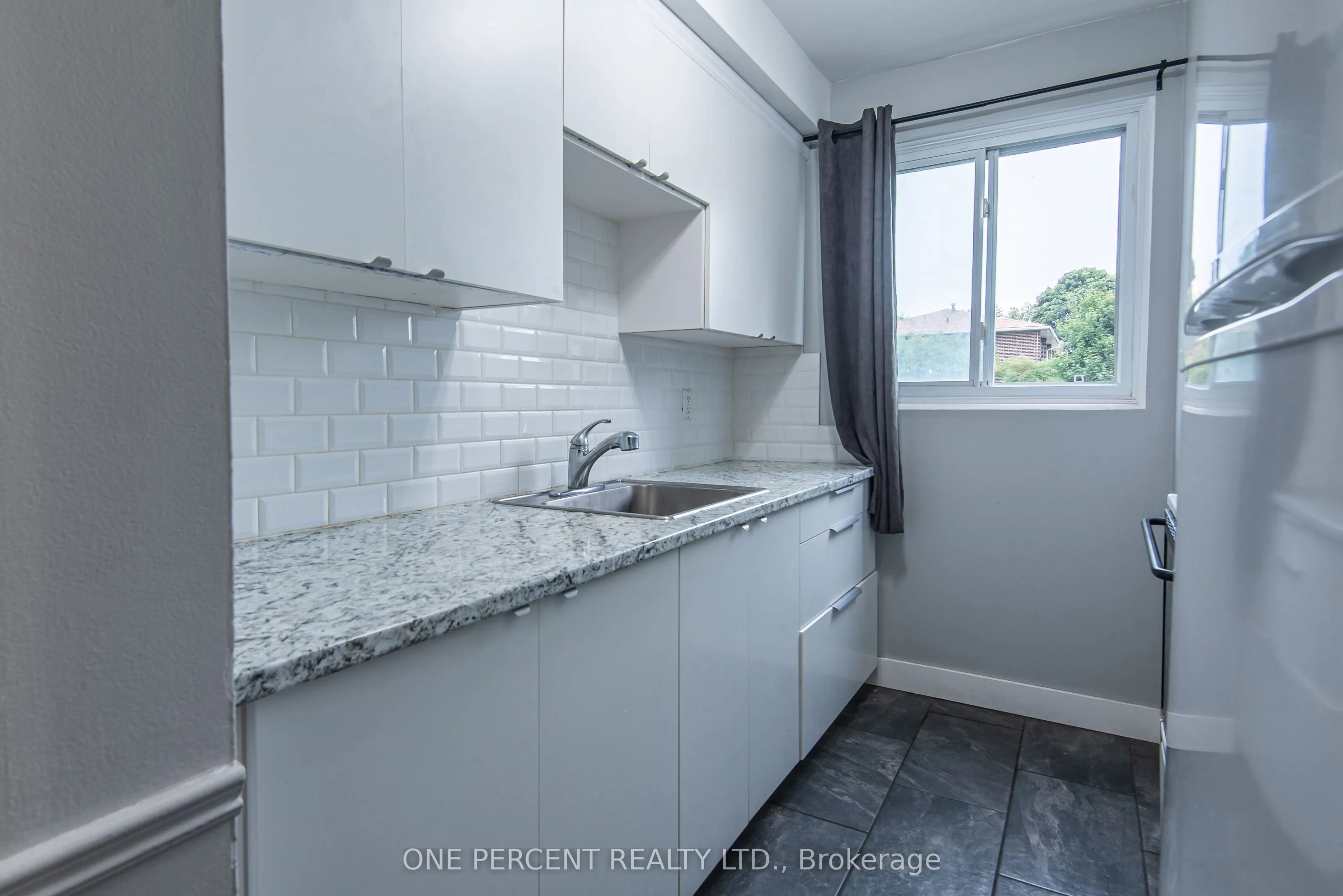 31 Greengate Road, #230