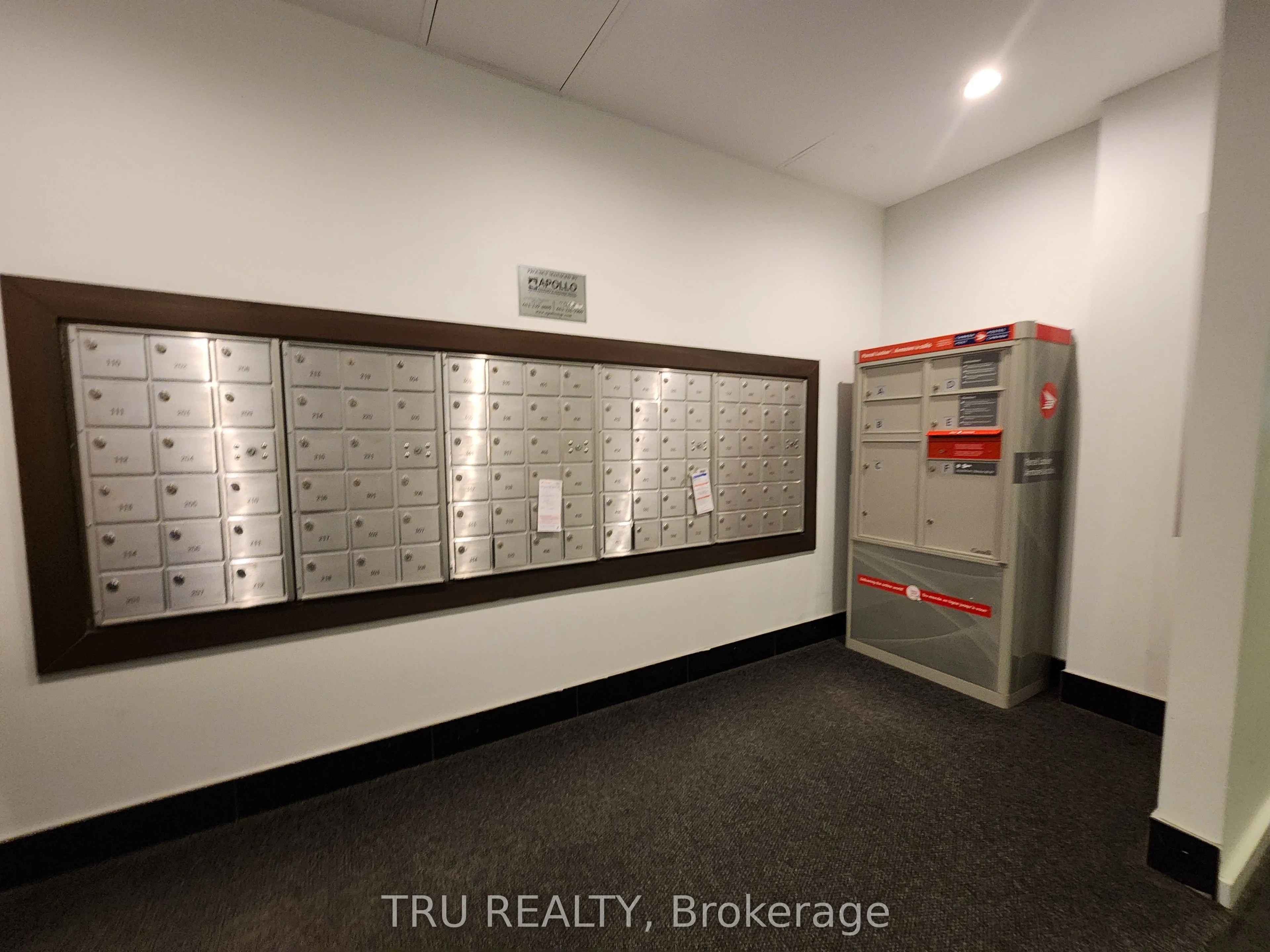 101 Richmond Road, #609