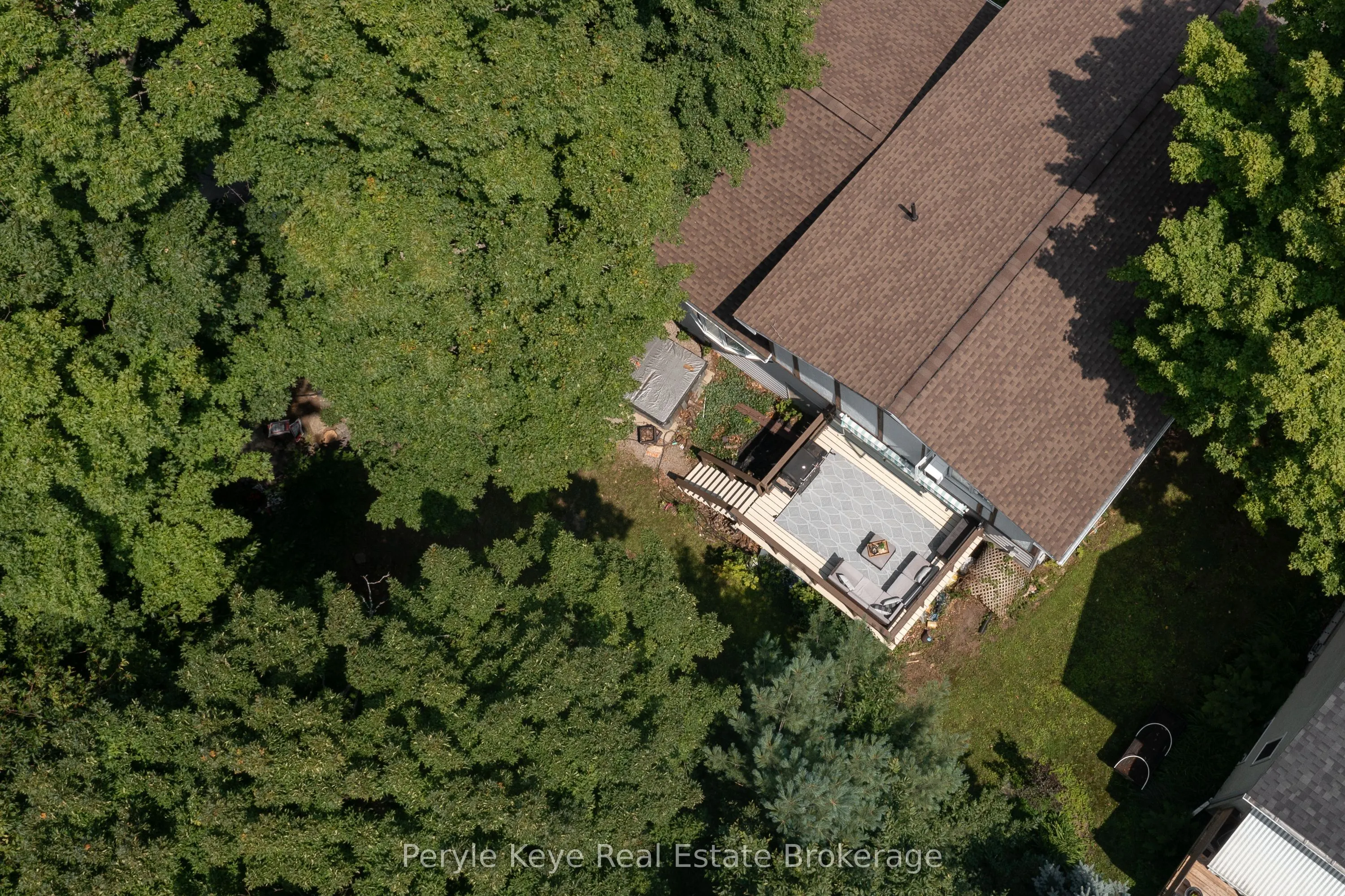 8 Shaw Crescent
