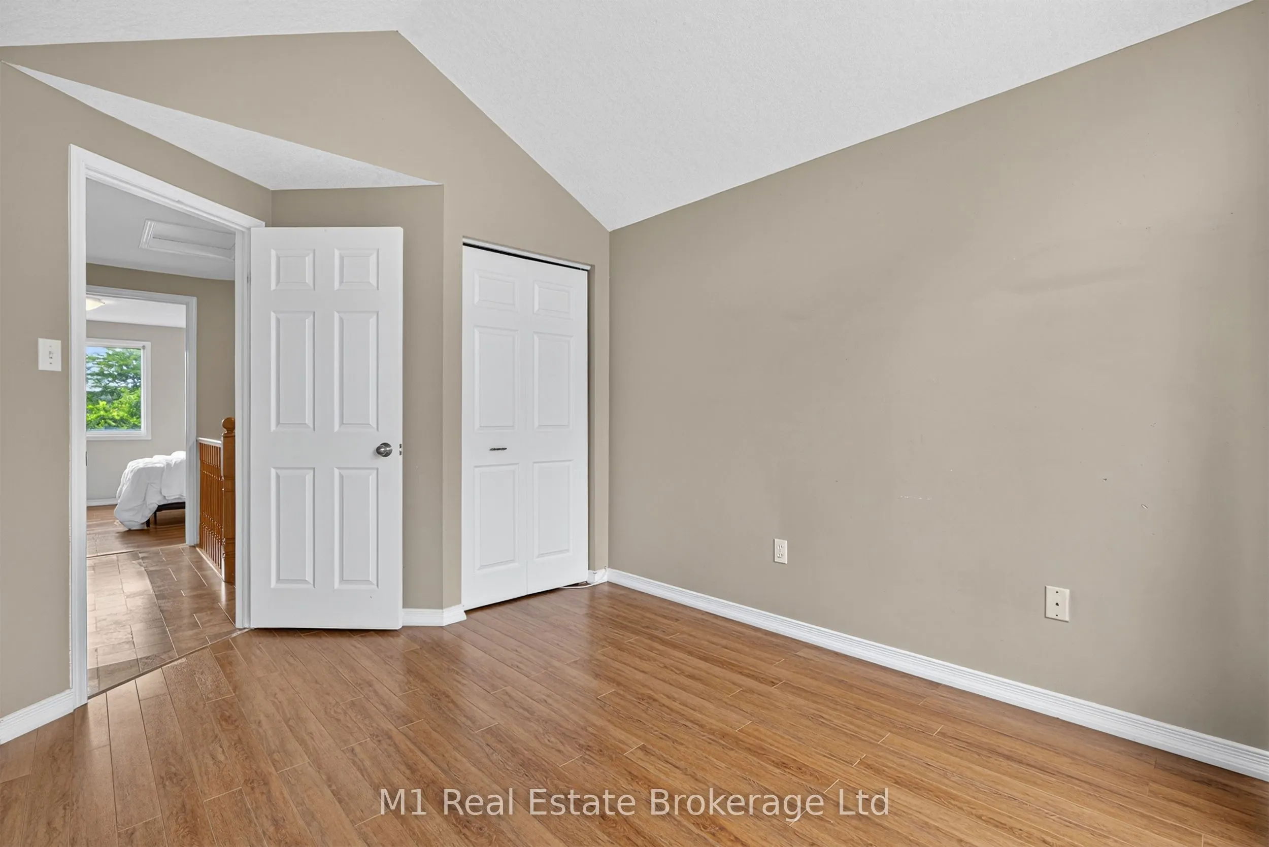 112 Chesterton Lane