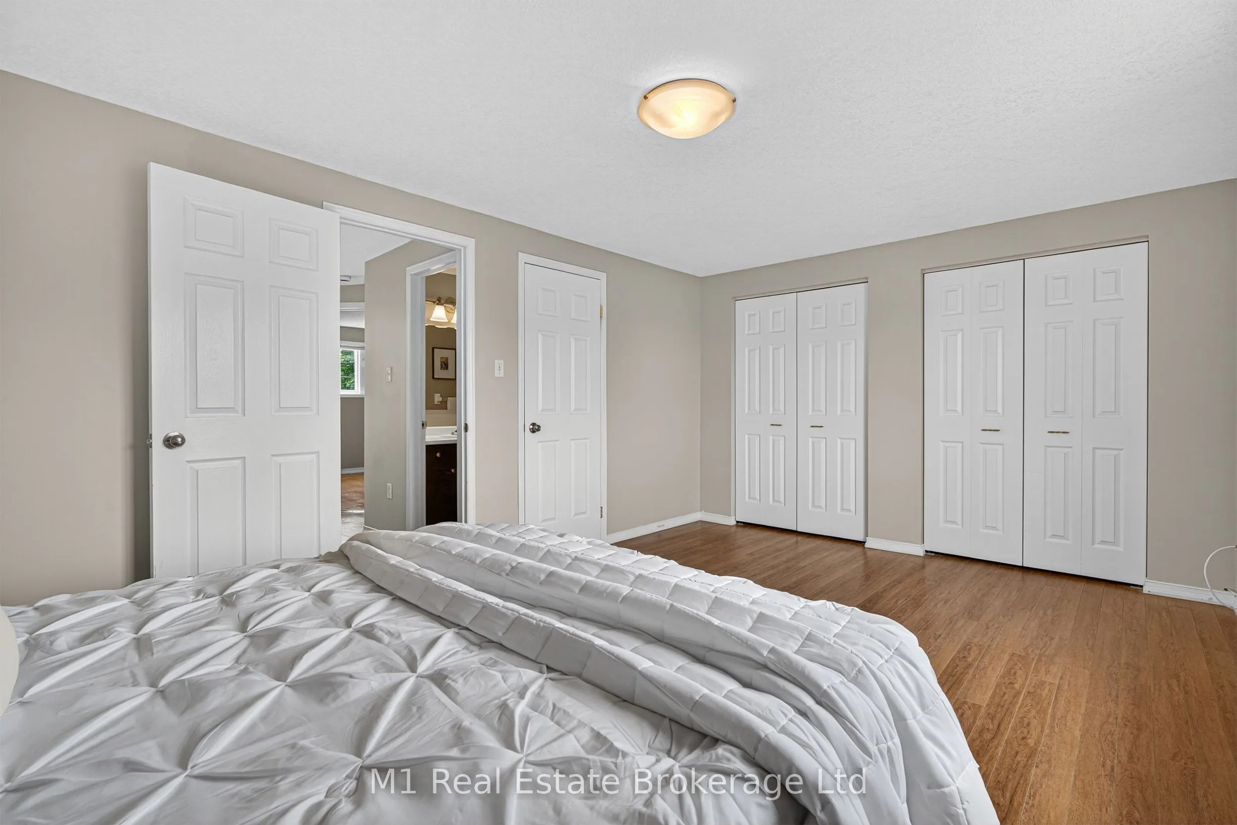 112 Chesterton Lane