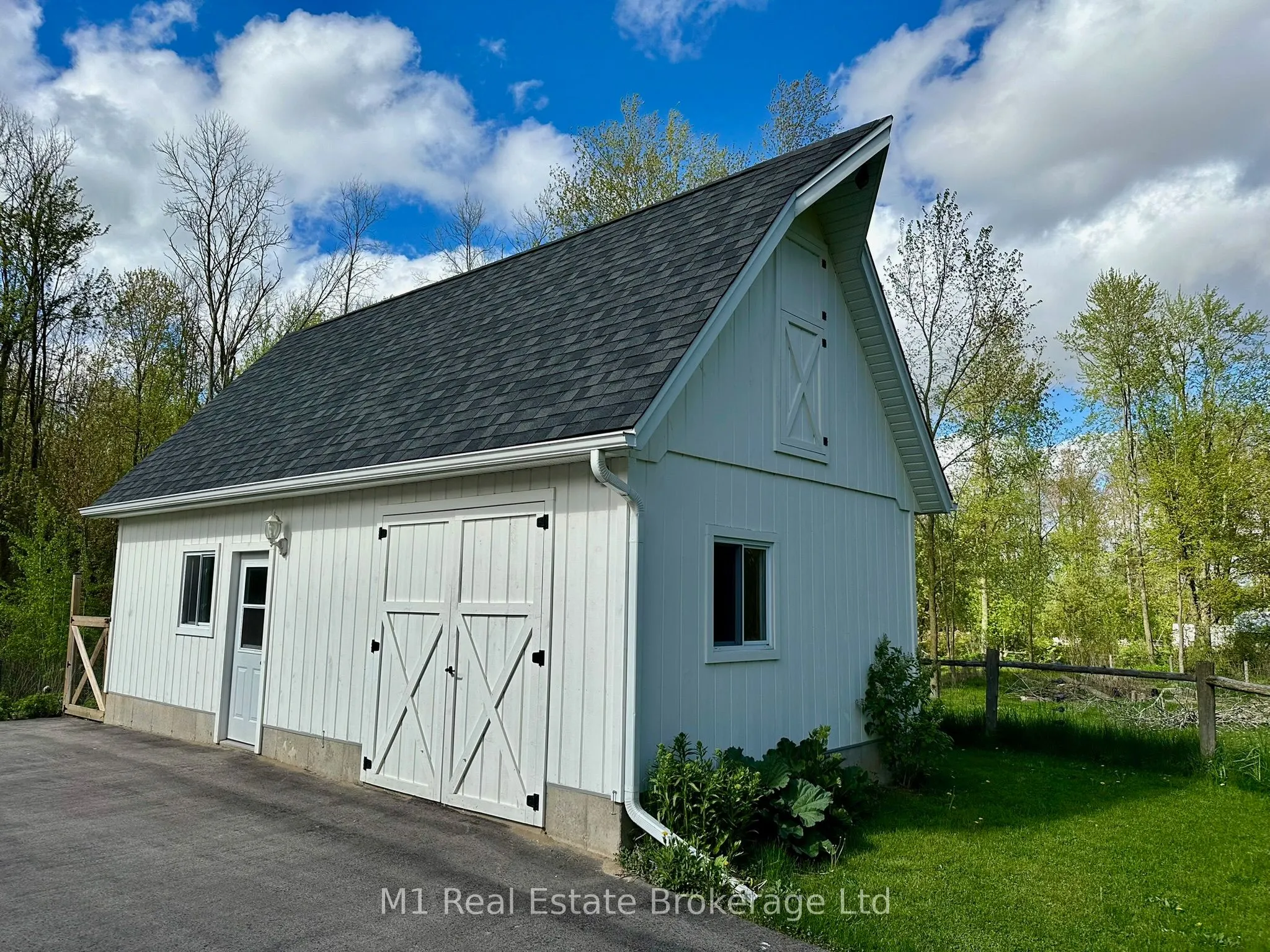 7610 Wellington 51 Road