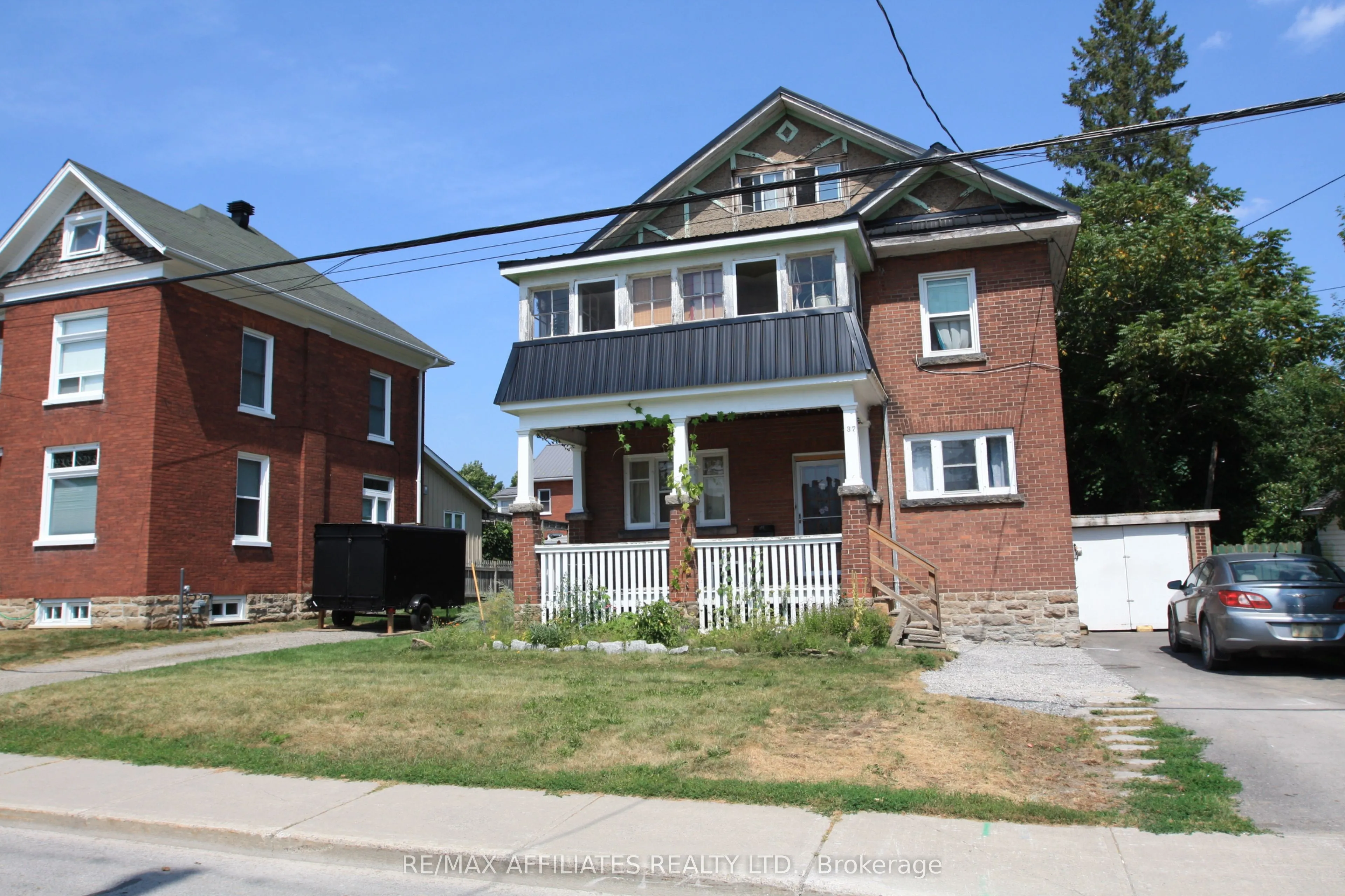 37 Mcgill Street S