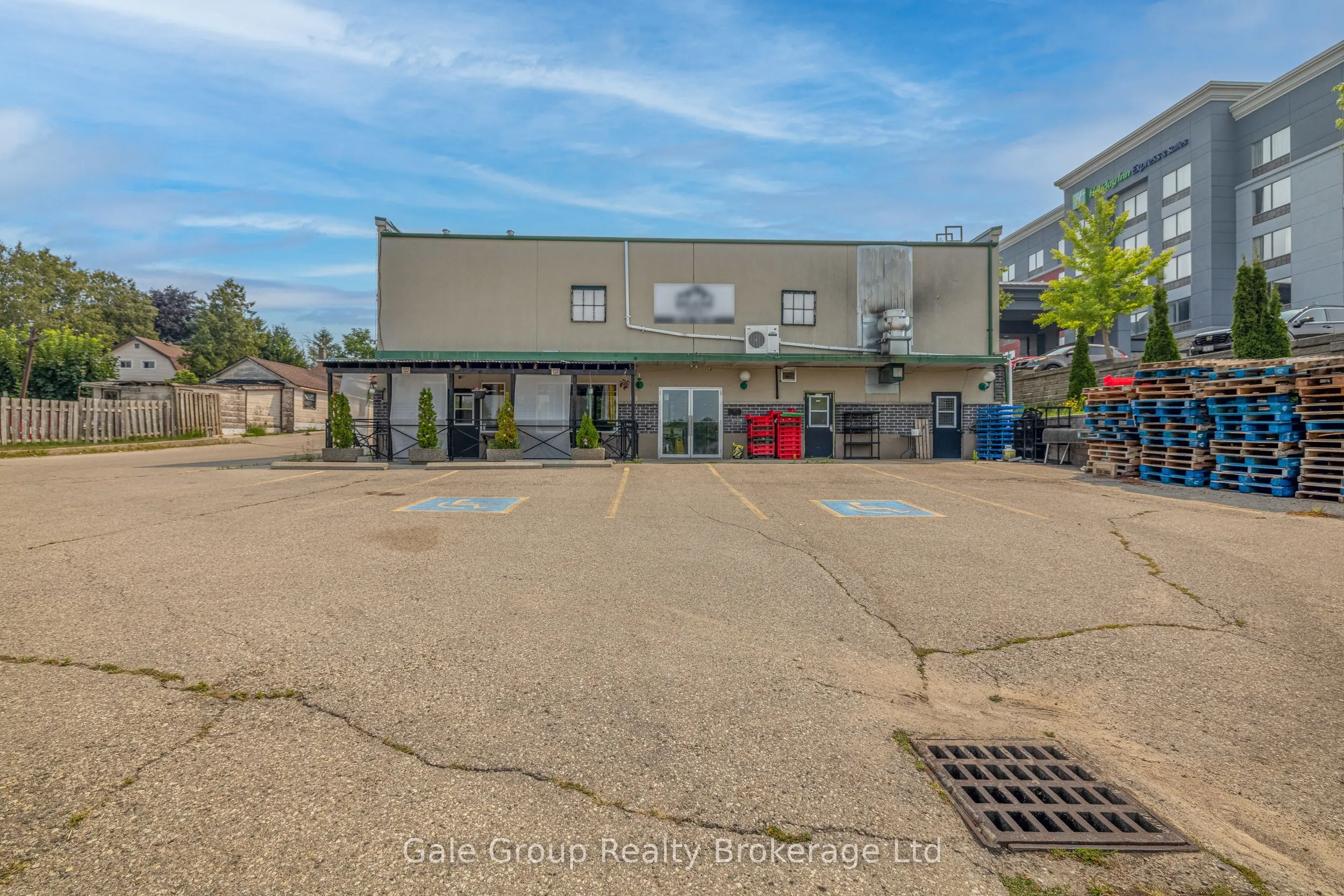 500 Norwich Avenue