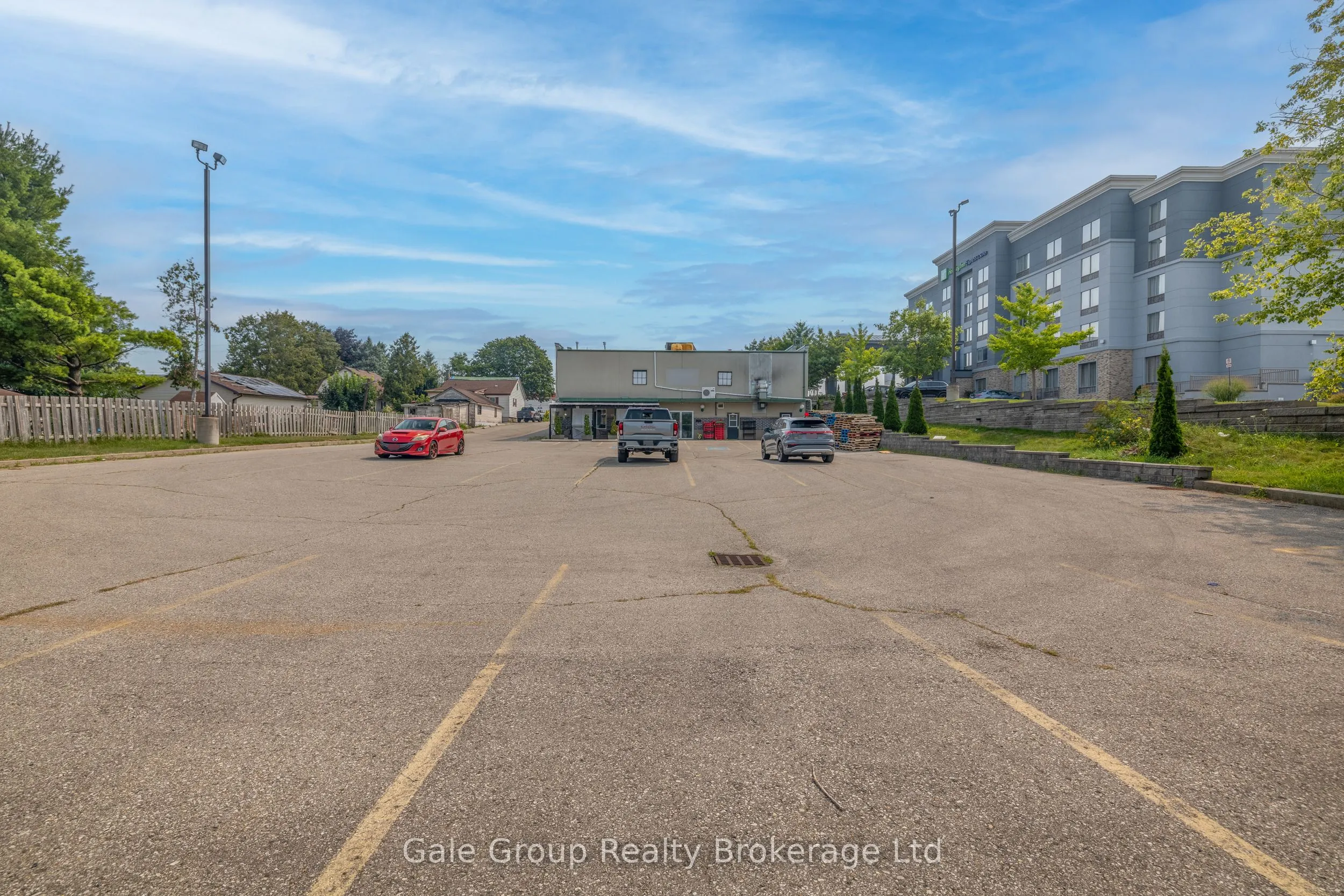 500 Norwich Avenue